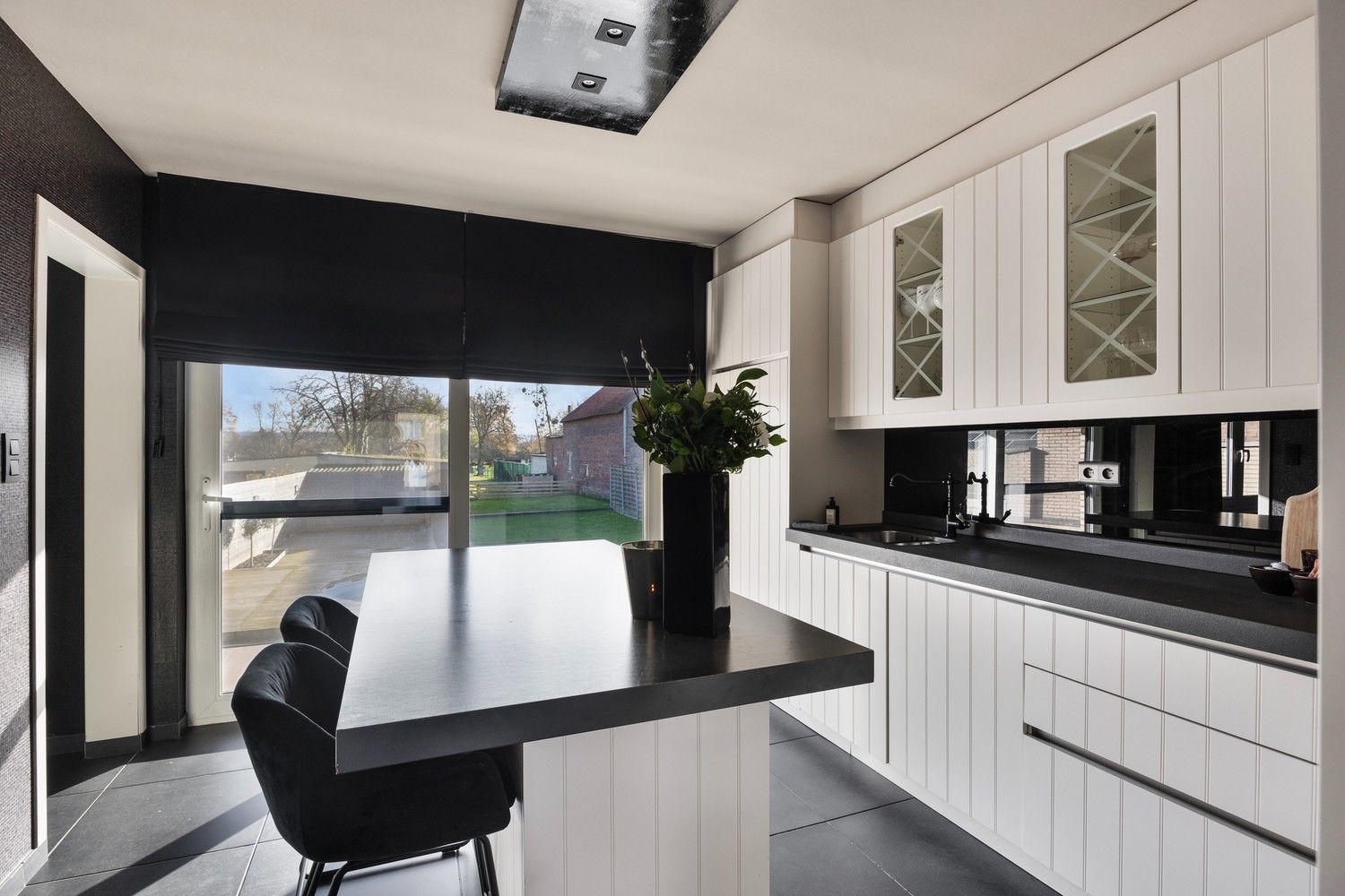 Moderne split-level woning met ruime tuin in Maasmechelen foto 10