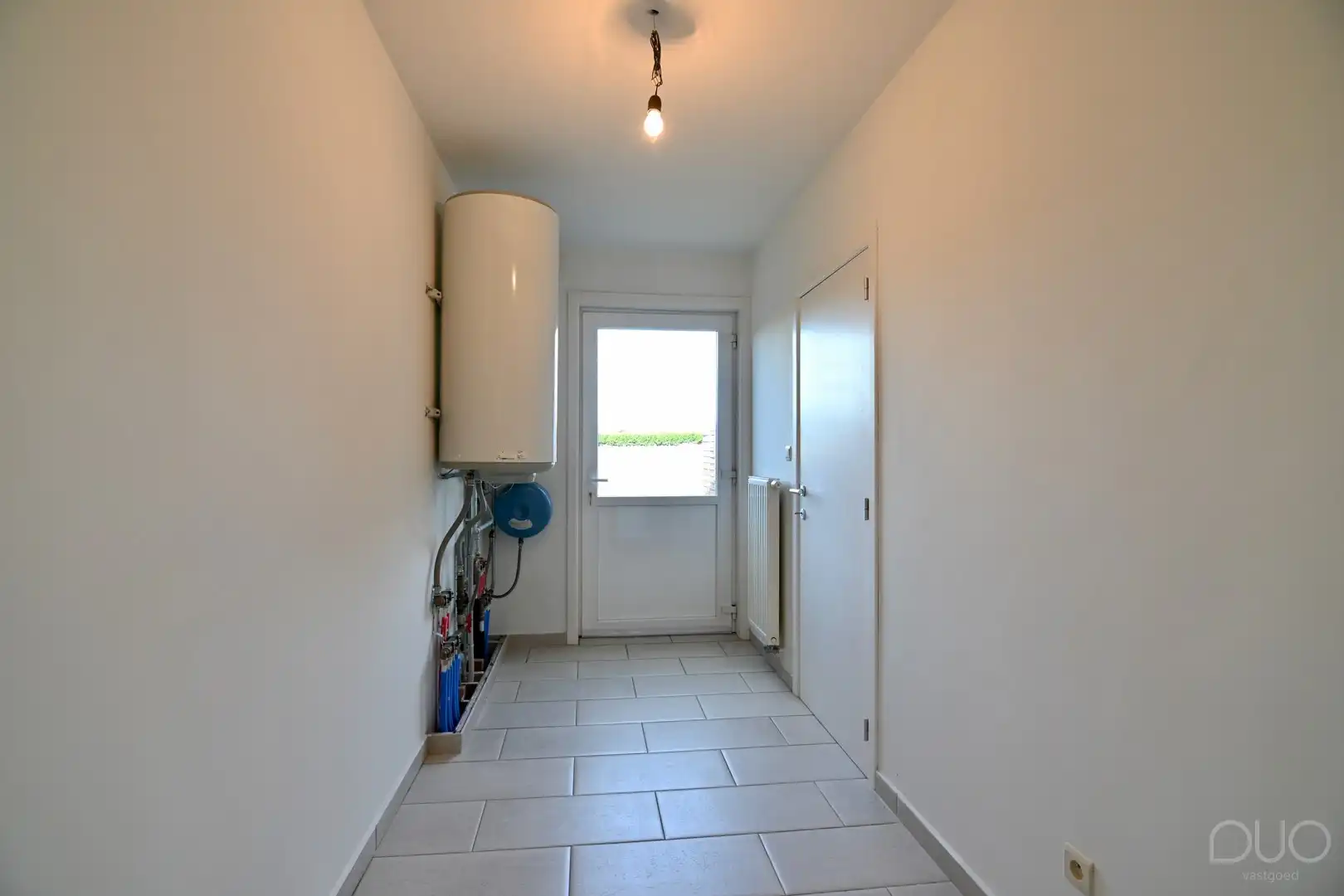 Instapklare gerenoveerde woning met drie slaapkamers in het centrum van Zoutleeuw foto 10