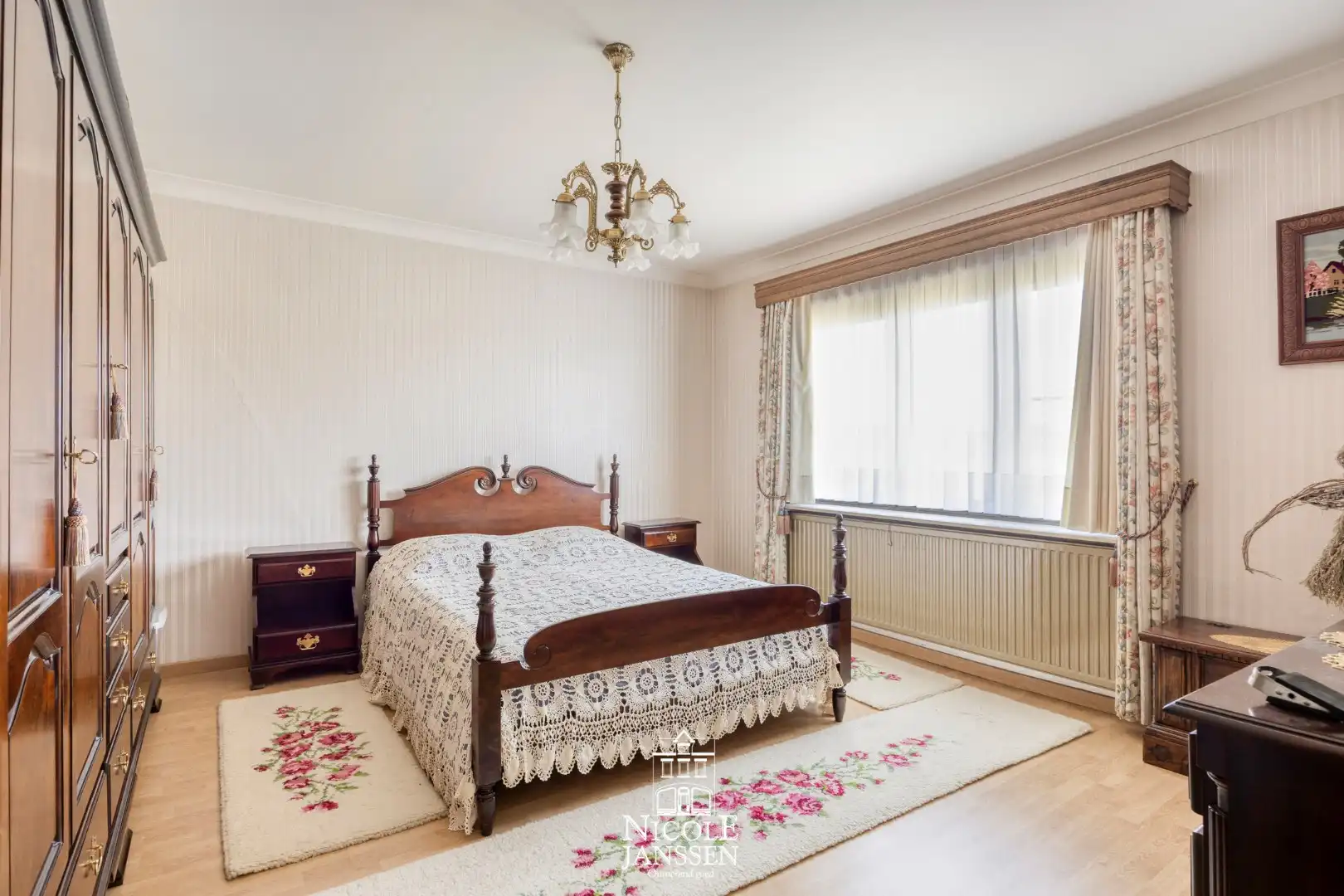 Ruime woning in landelijke omgeving foto 16
