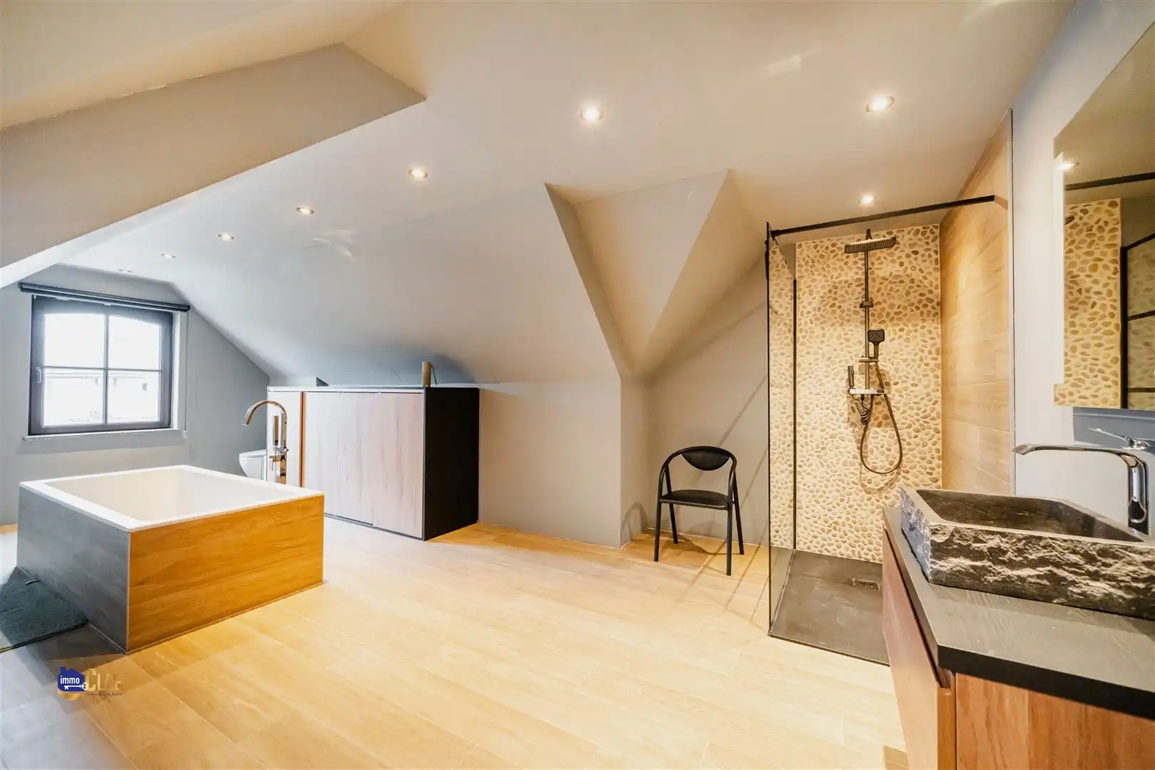 Landelijk villa met veel mogelijkheden in Zepperen foto 20