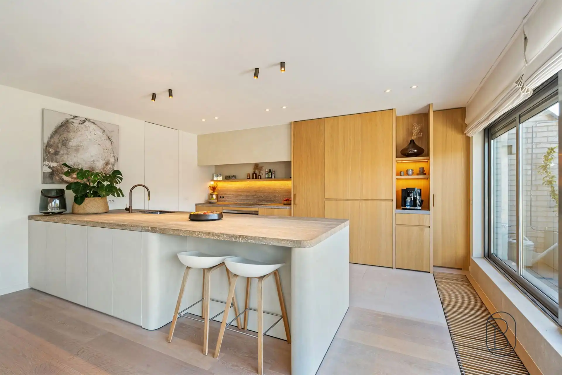 In centrum gelegen exclusieve penthouse met 3 slk en 2 badk! foto 3