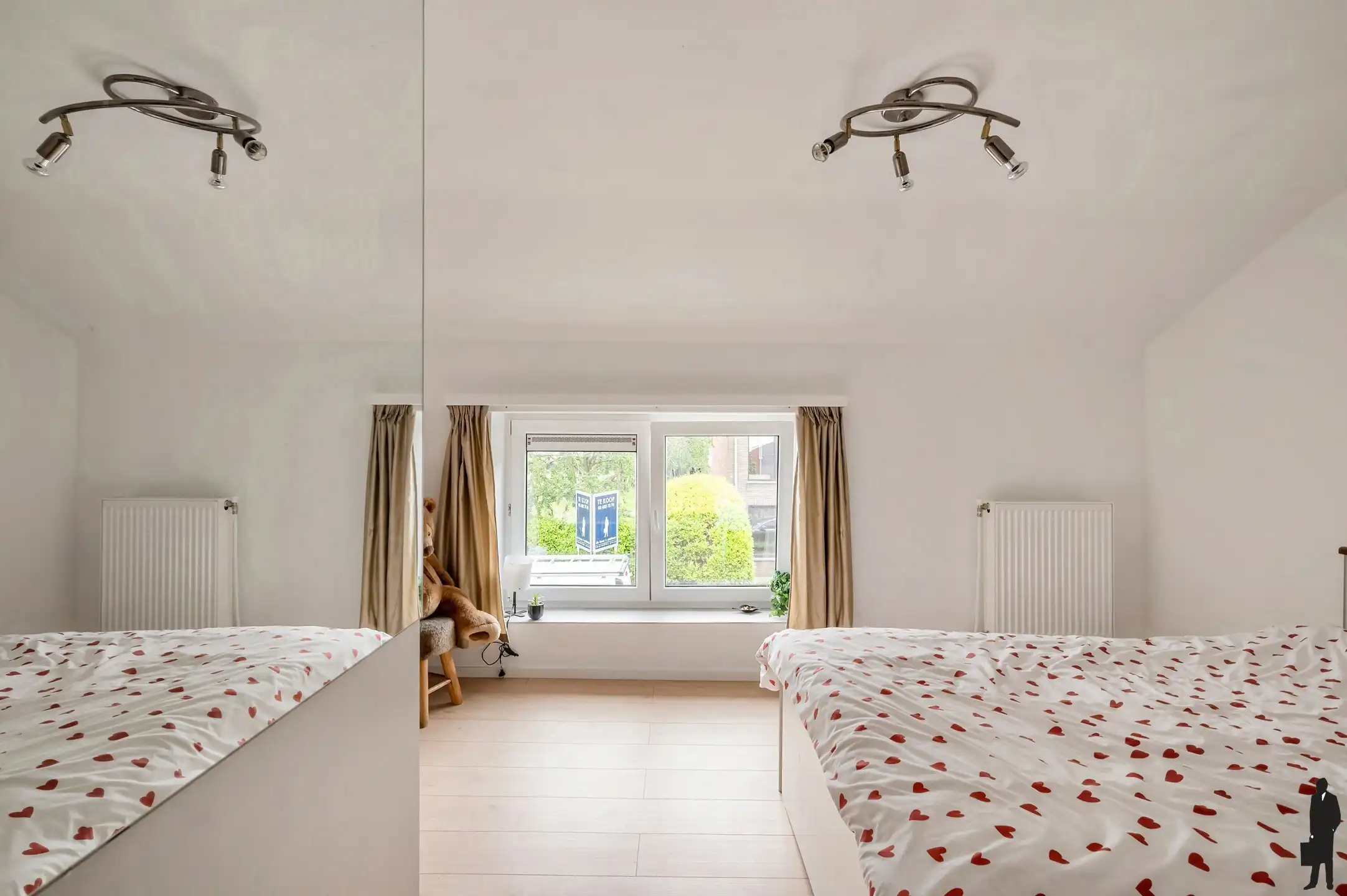 Charmante gerenoveerde rijwoning met zij-ingang en tuin in centrum Essen. foto 18