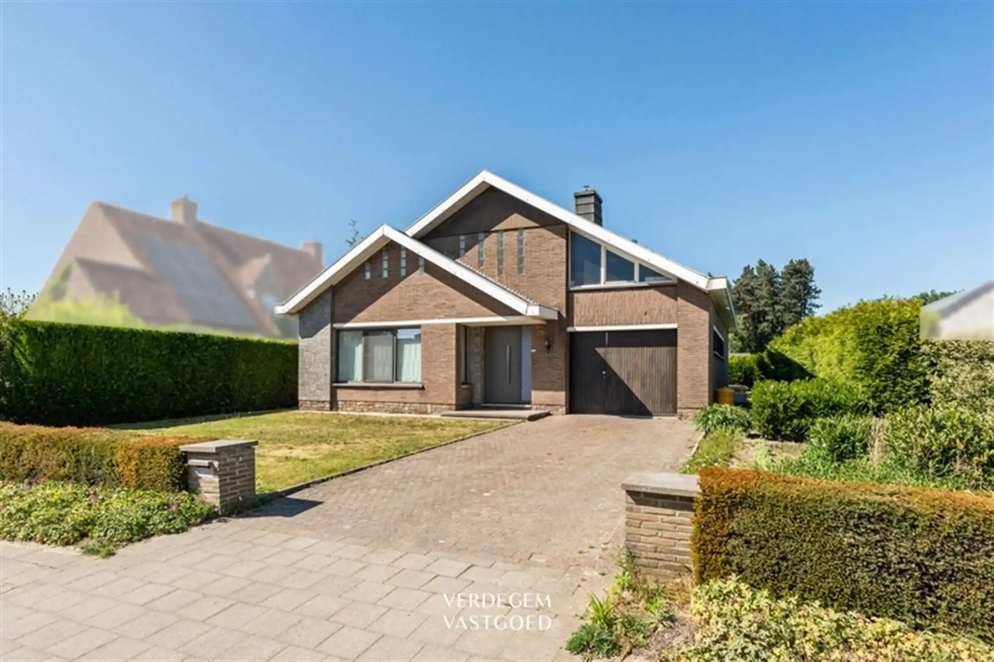 Hoofdfoto van de publicatie: Ruim wonen met 4 slaapkamers, inpandige garage en tuin