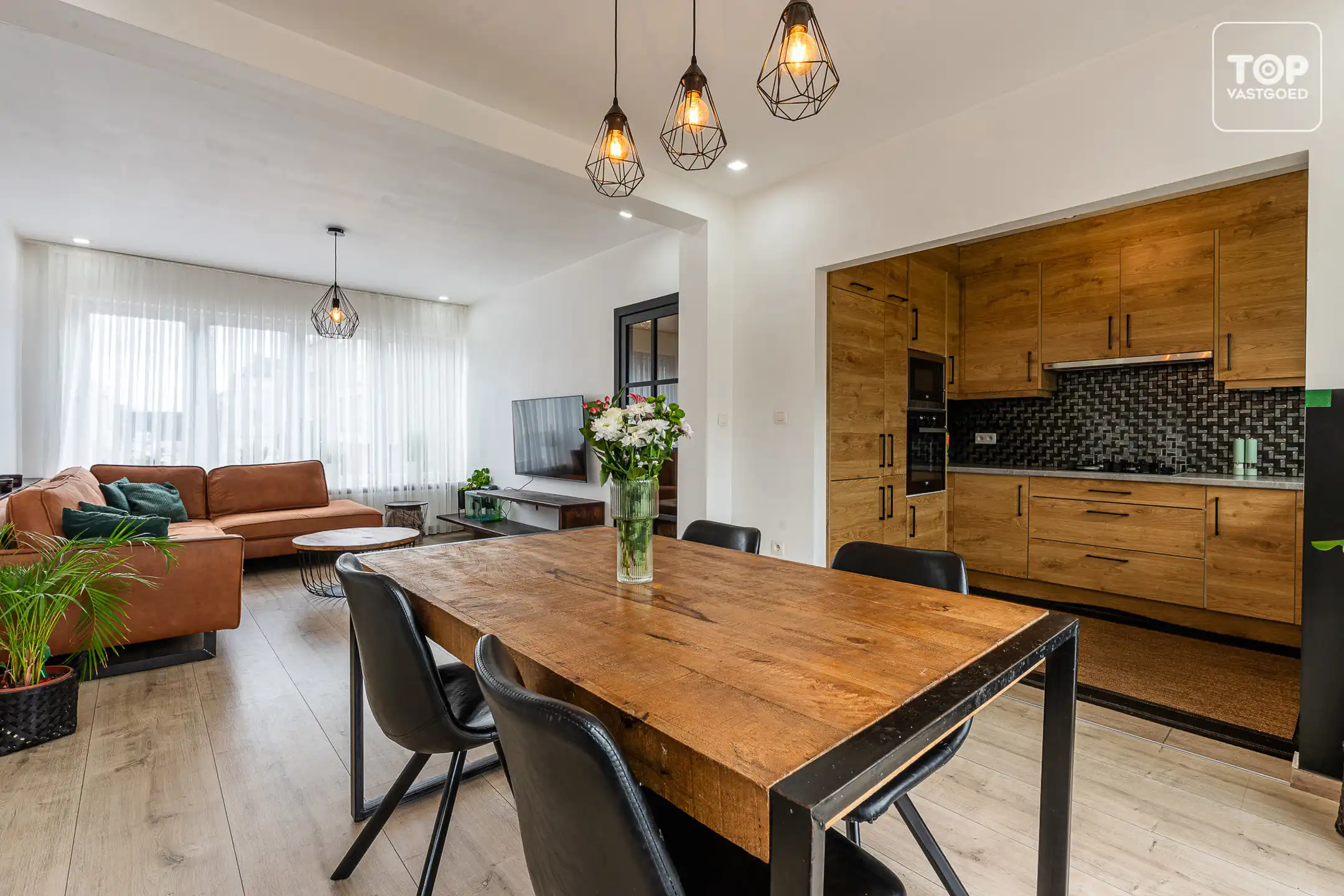 Instapklare woning met tuin vlakbij het Voorhavenpark. foto 23