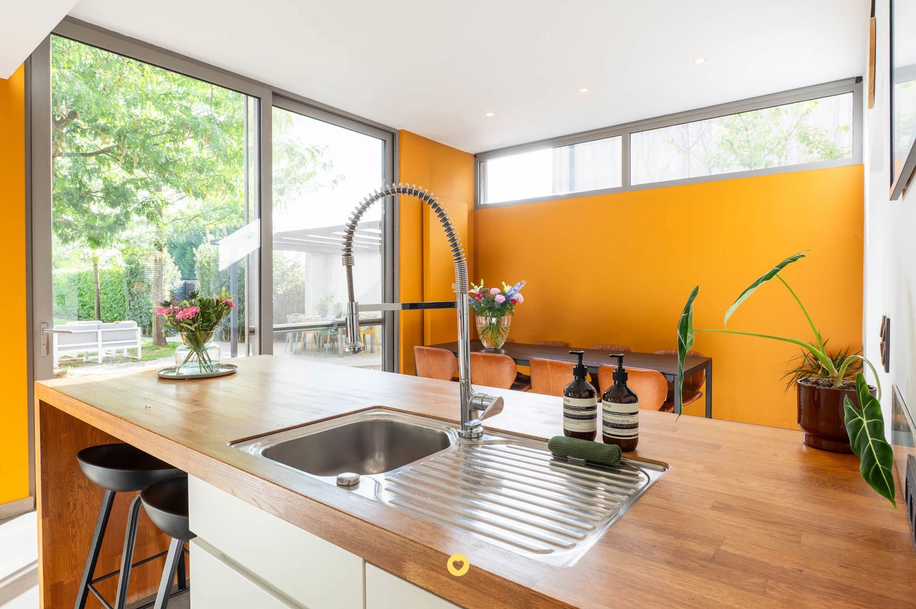 Instapklare HOB met magnifieke tuin en tuinkantoor foto 8