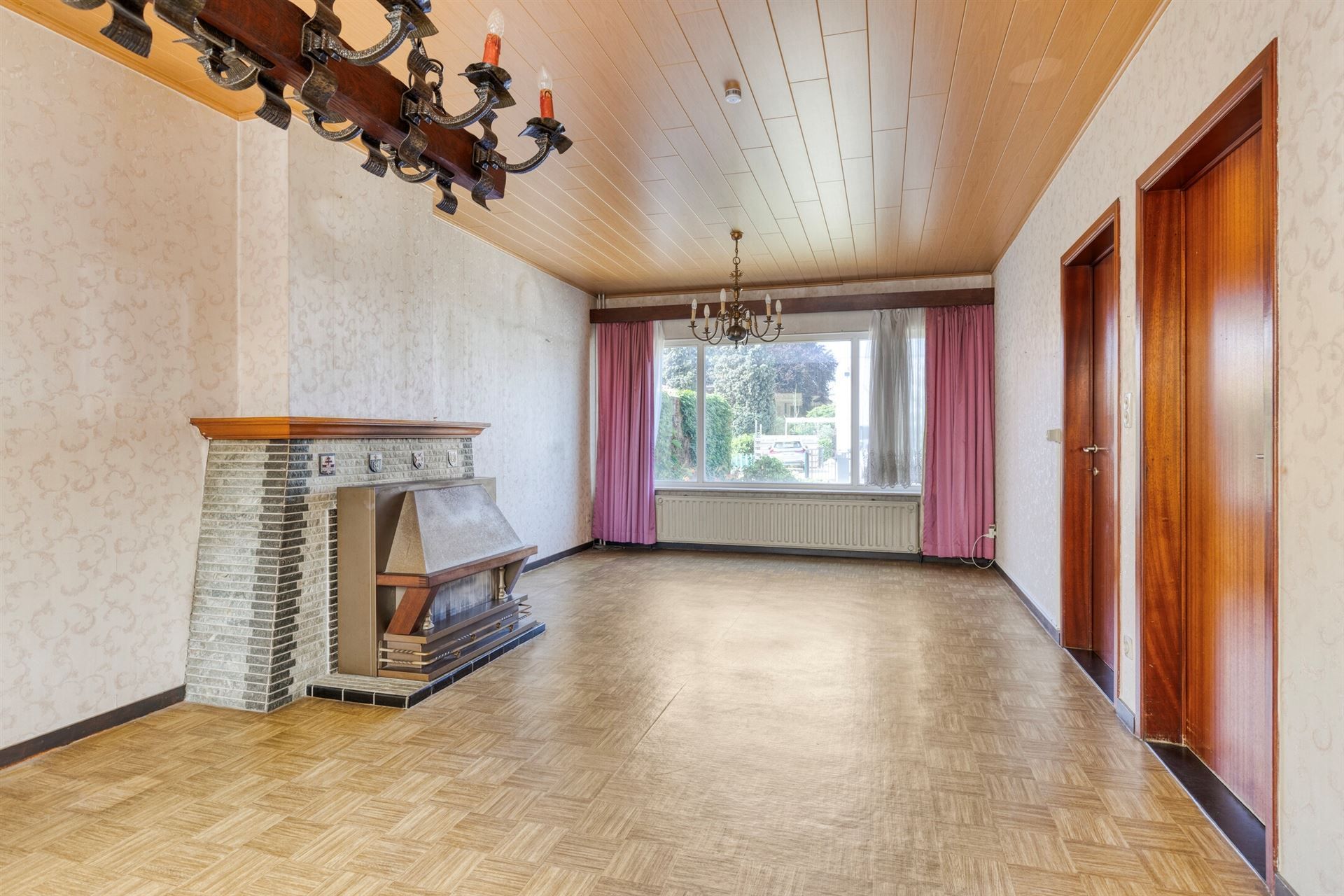 Op te knappen HOB in rustige omgeving foto 5