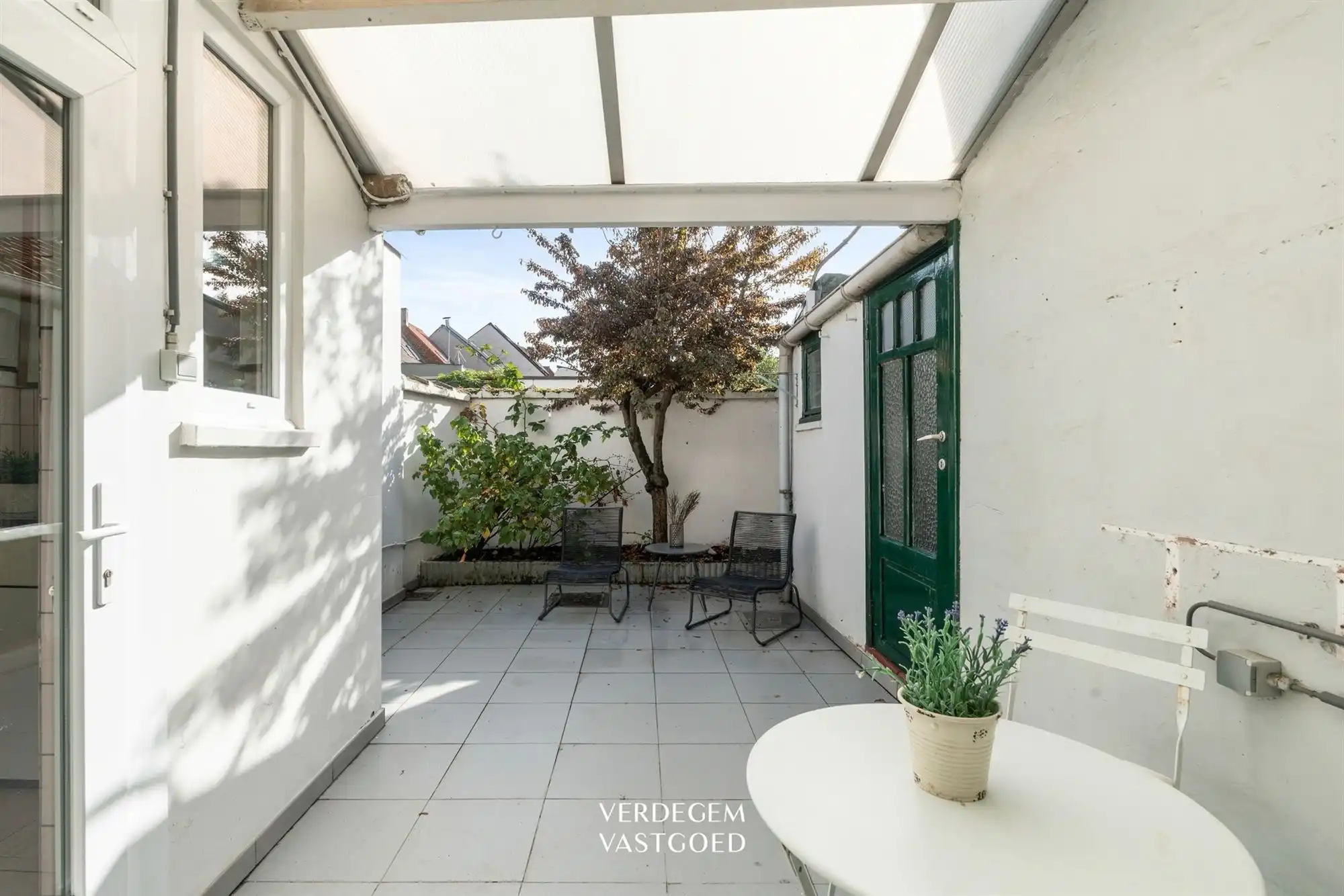 Charmante woning met 2 slaapkamers en stadstuintje foto {{pictureIndex}}