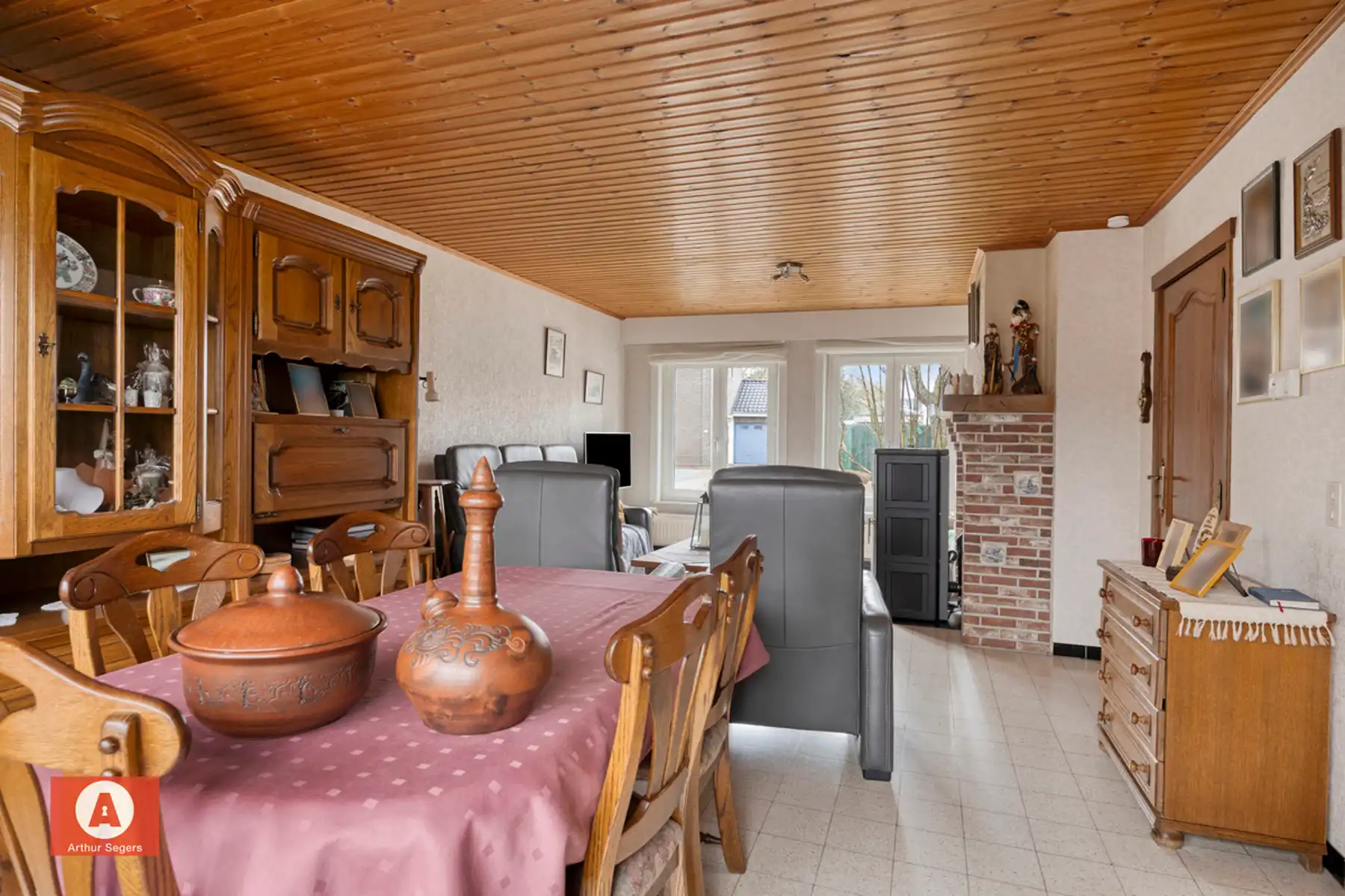 !!! IN OPTIE !!! Op te frissen woning in rustige wijk  foto 6