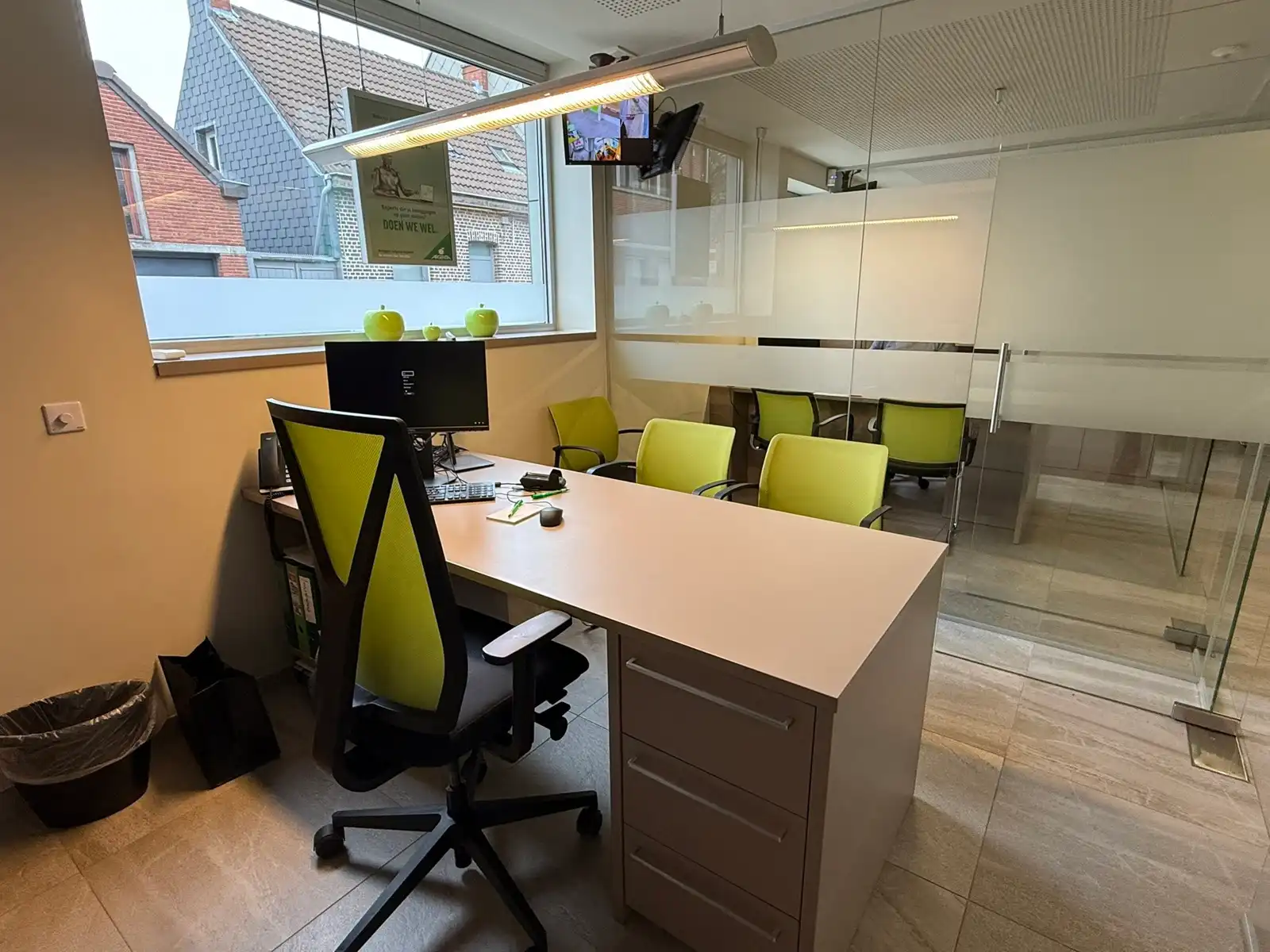  Polyvalente kantoorruimte met  garage  foto 12