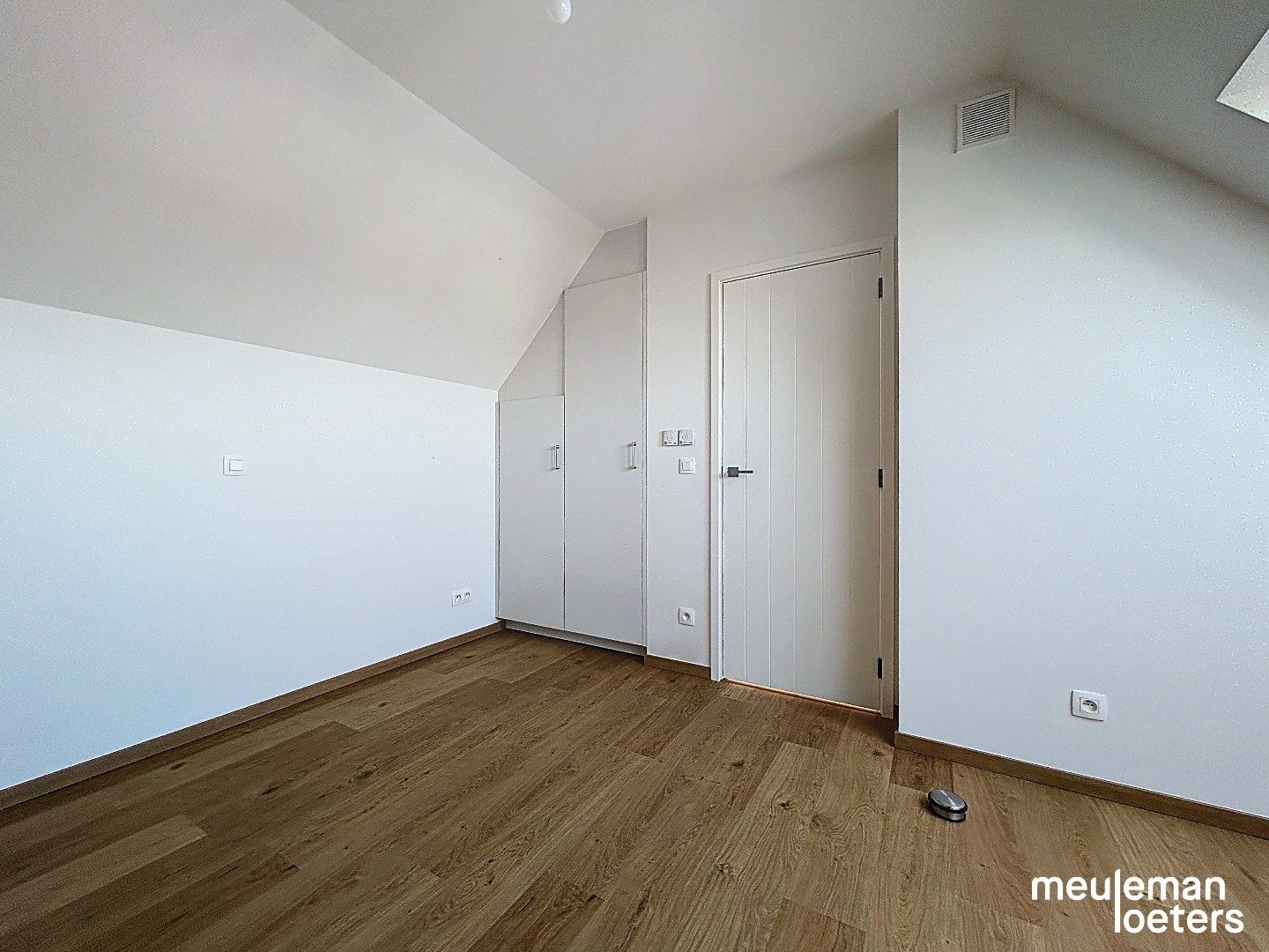 Duplex appartement met ruime garage foto 8