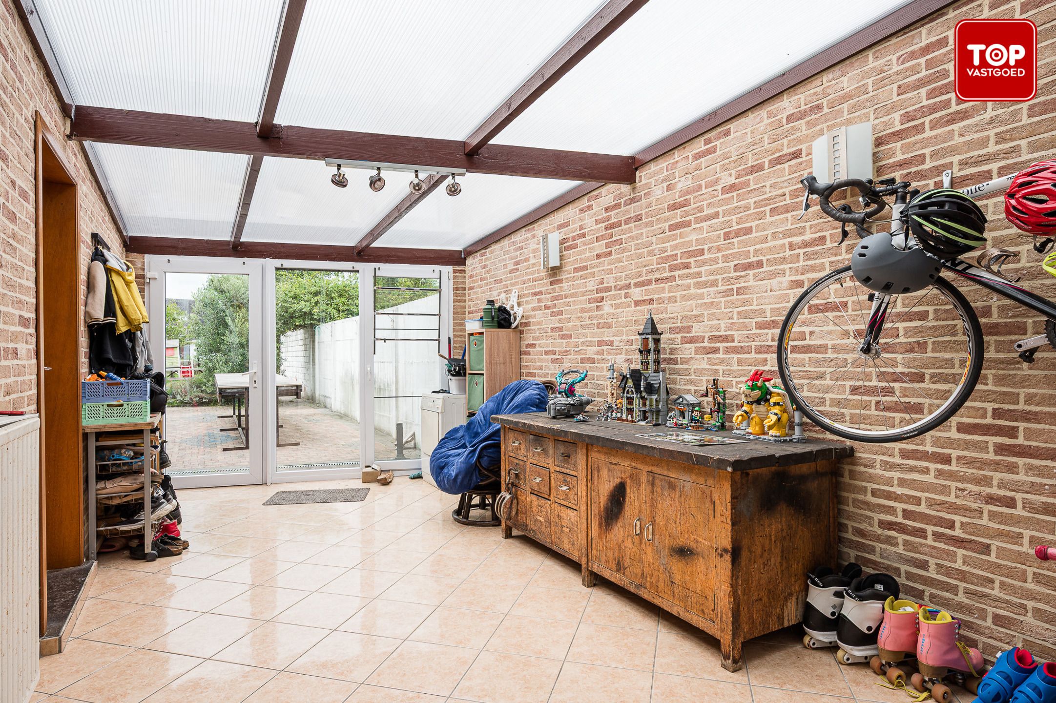 Instapklare woning met 3 slaapkamers en grote tuin foto 21