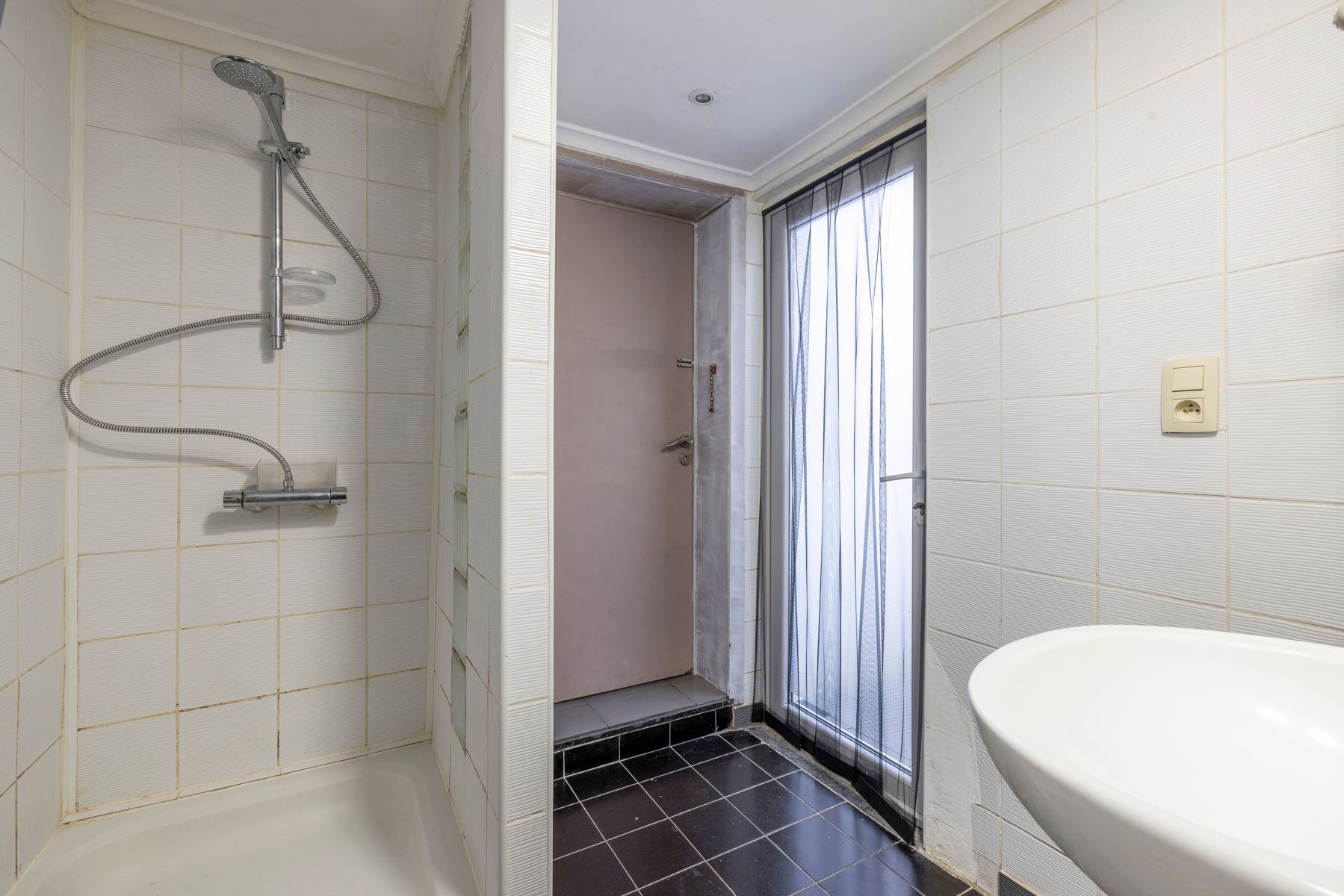 Charmante rijwoning met 2 slaapkamers foto 8