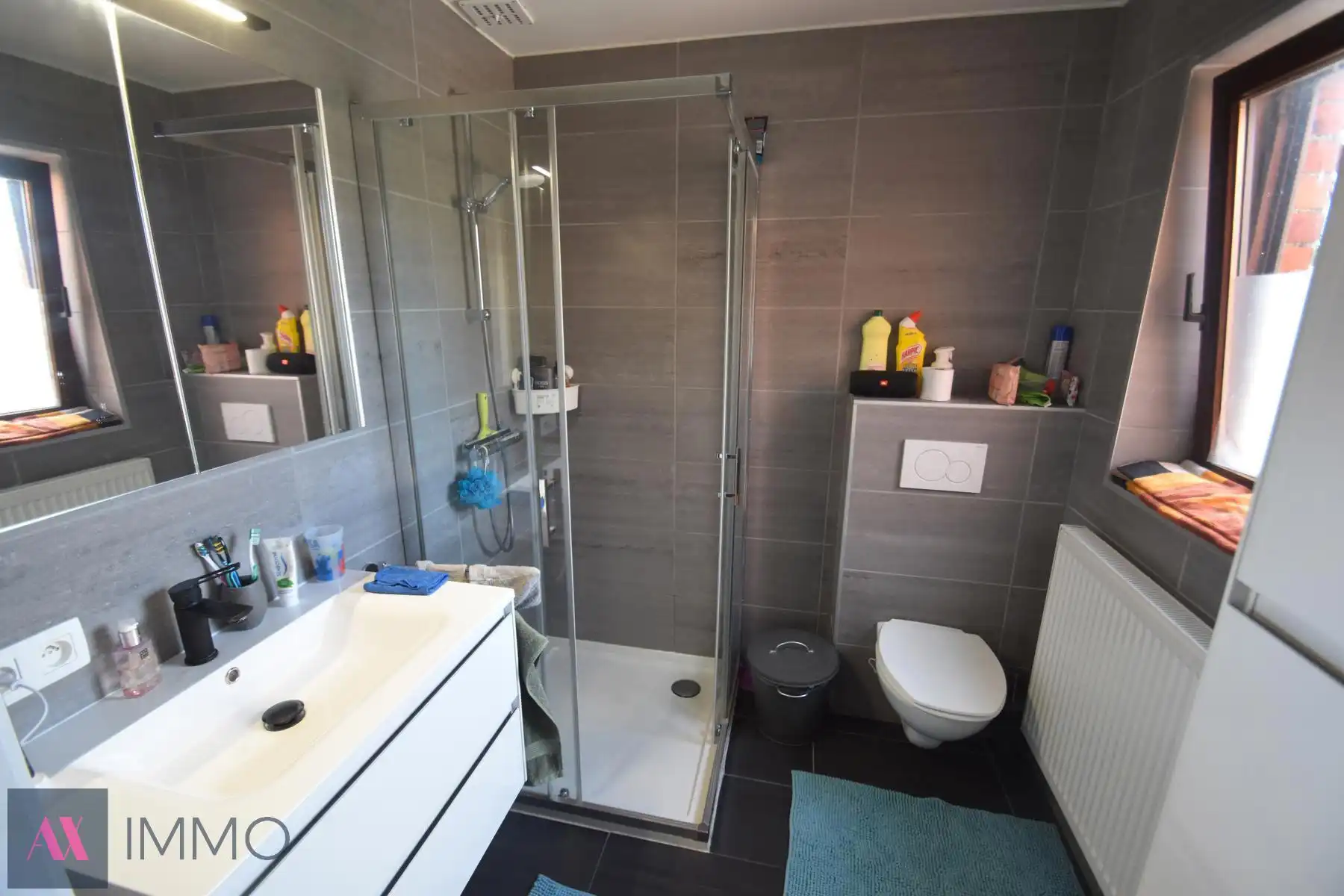 Gerenoveerde instapklare starterswoning met 2 slaapkamers en koertje nabij station Dendermonde, onmiddellijk beschikbaar. foto 8