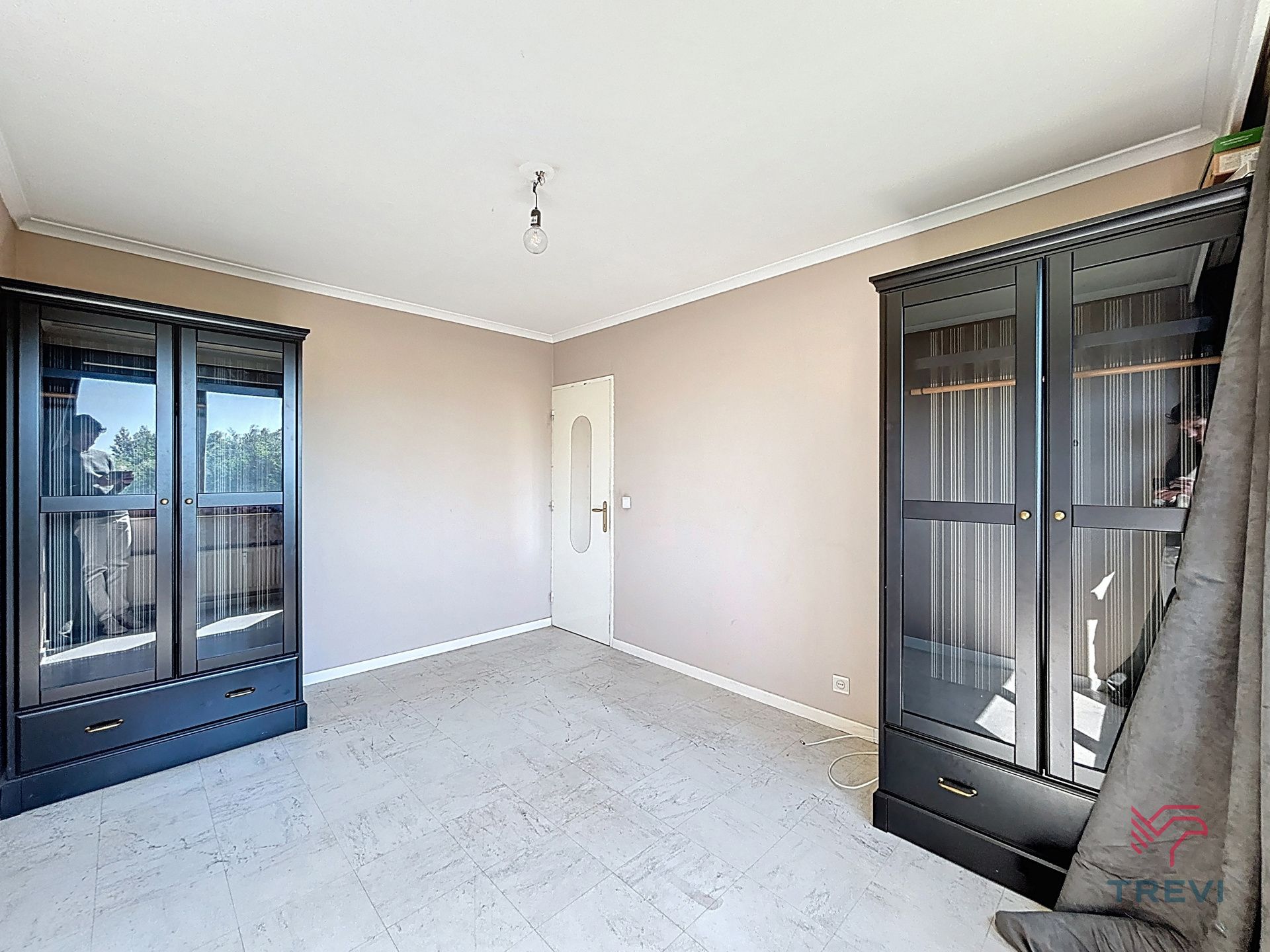 Mooi appartement met 1 slaapkamer van ± 63 m² foto 6