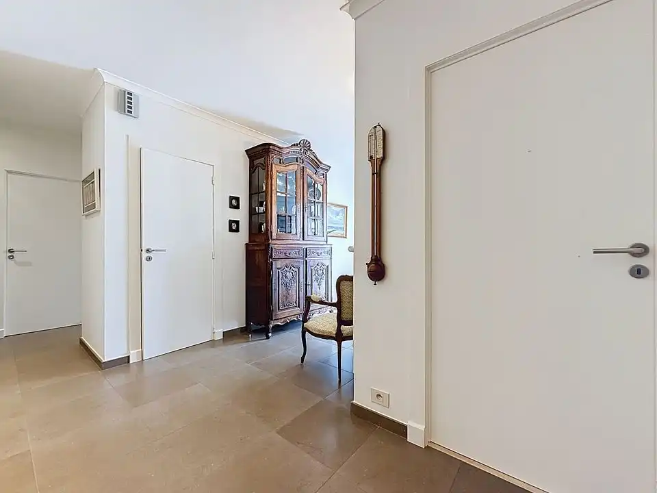 Kom levenslang genieten aan zee in deze instapklare gelijkvloerse villa op uitzonderlijke toplocatie in Oostduinkerke! foto 13