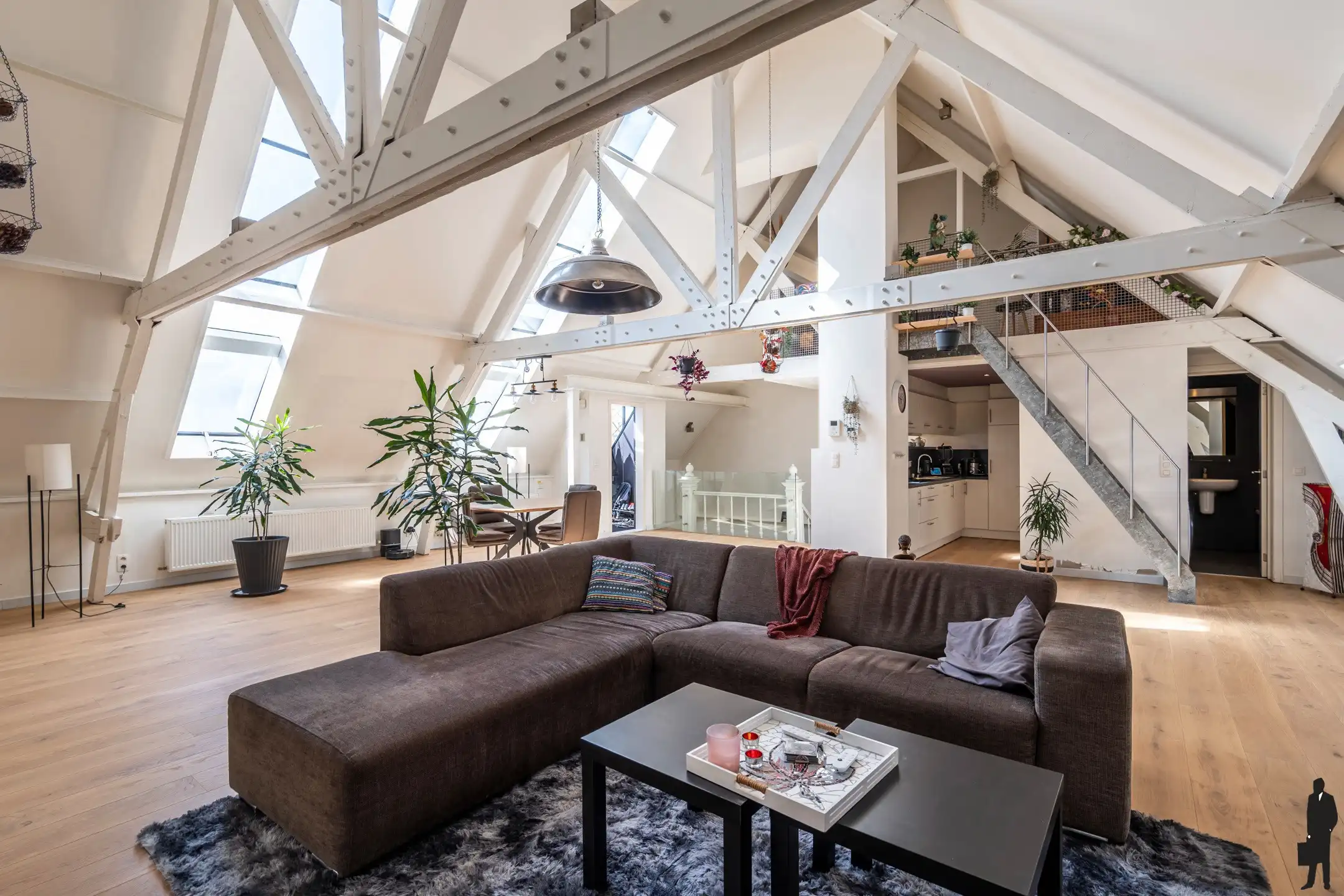 Unieke loft met terras in voormalige Rijkswachtkazerne in Hoogstraten foto 8