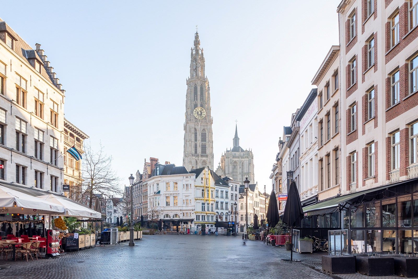 Prachtig zicht over de tijdloze schoonheid van de stad. foto 32