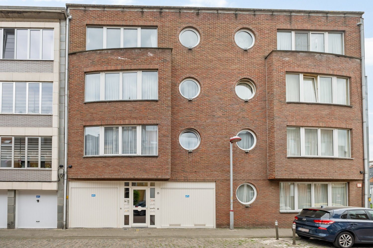 Ruim appartement met autostaanplaats in het centrum van Merksem! foto 16
