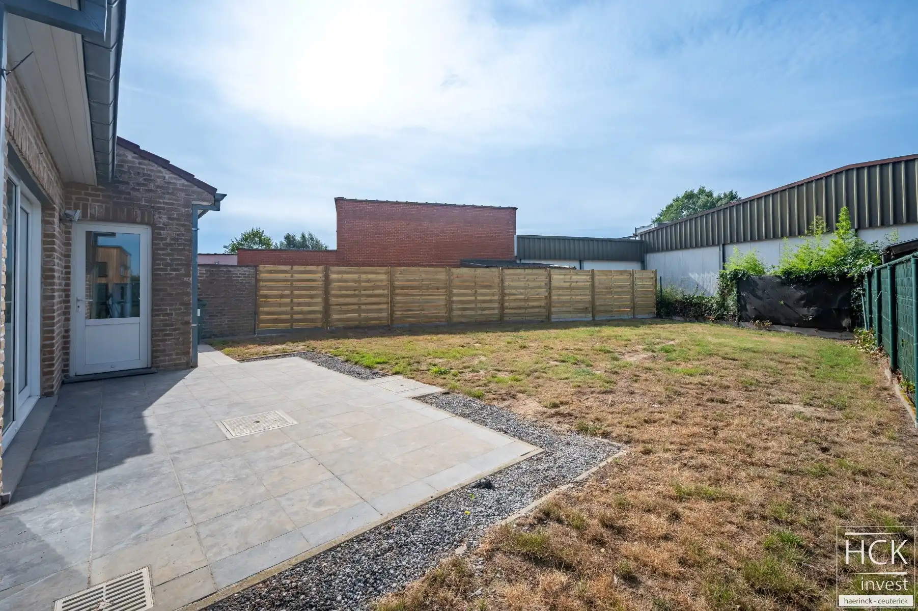 KRUISHOUTEM - Instapklare woning met 3 SLPK, garage én zonnige tuin foto 8