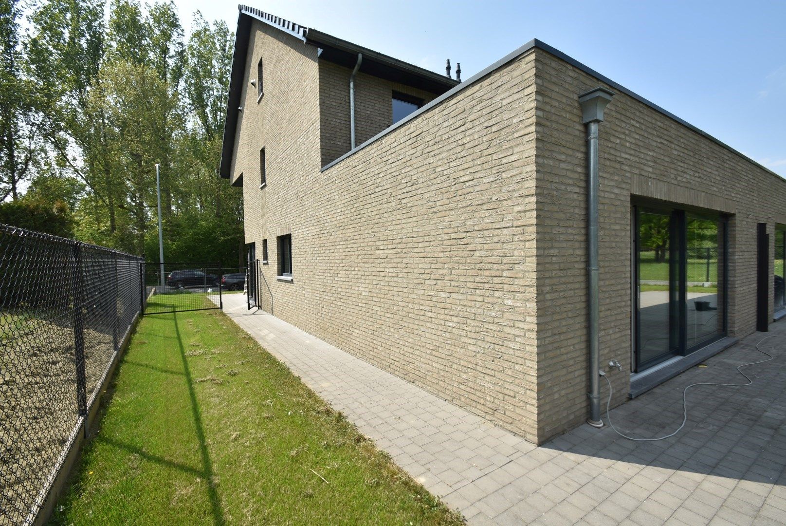 Zeer degelijk gebouwde ruime nieuwbouwwoning met inpandige garage en tuin op 4a81ca,  foto 29