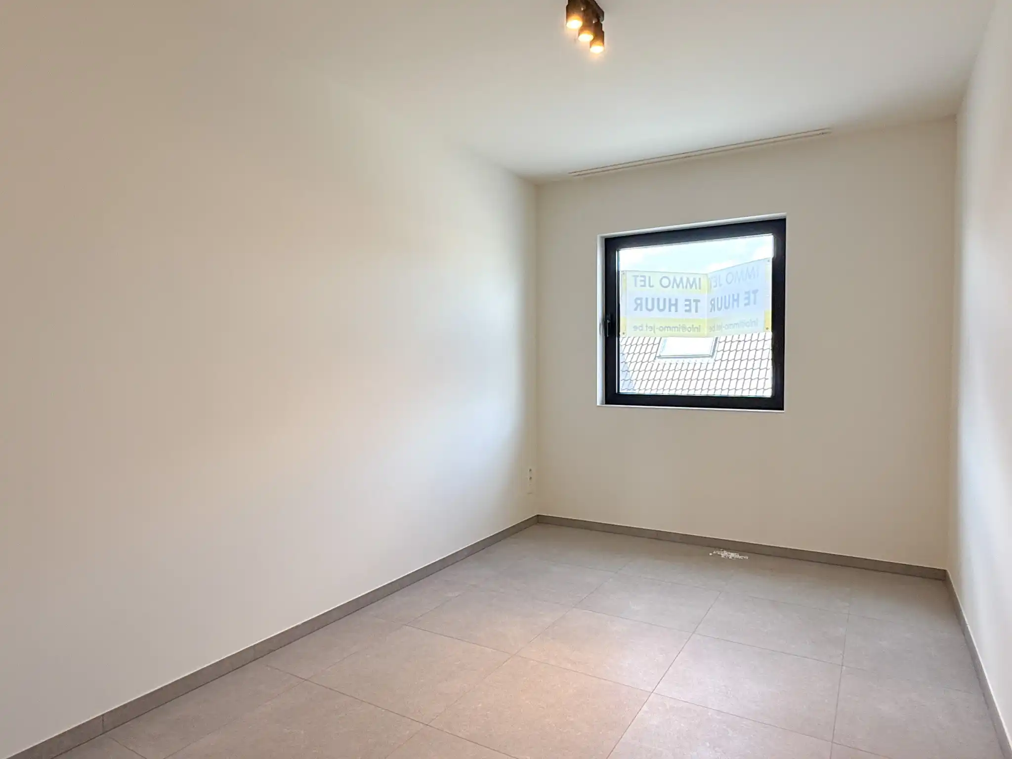 Lichtrijk nieuwbouwappartement met twee slaapkamers, terras en autostaanplaats foto 11