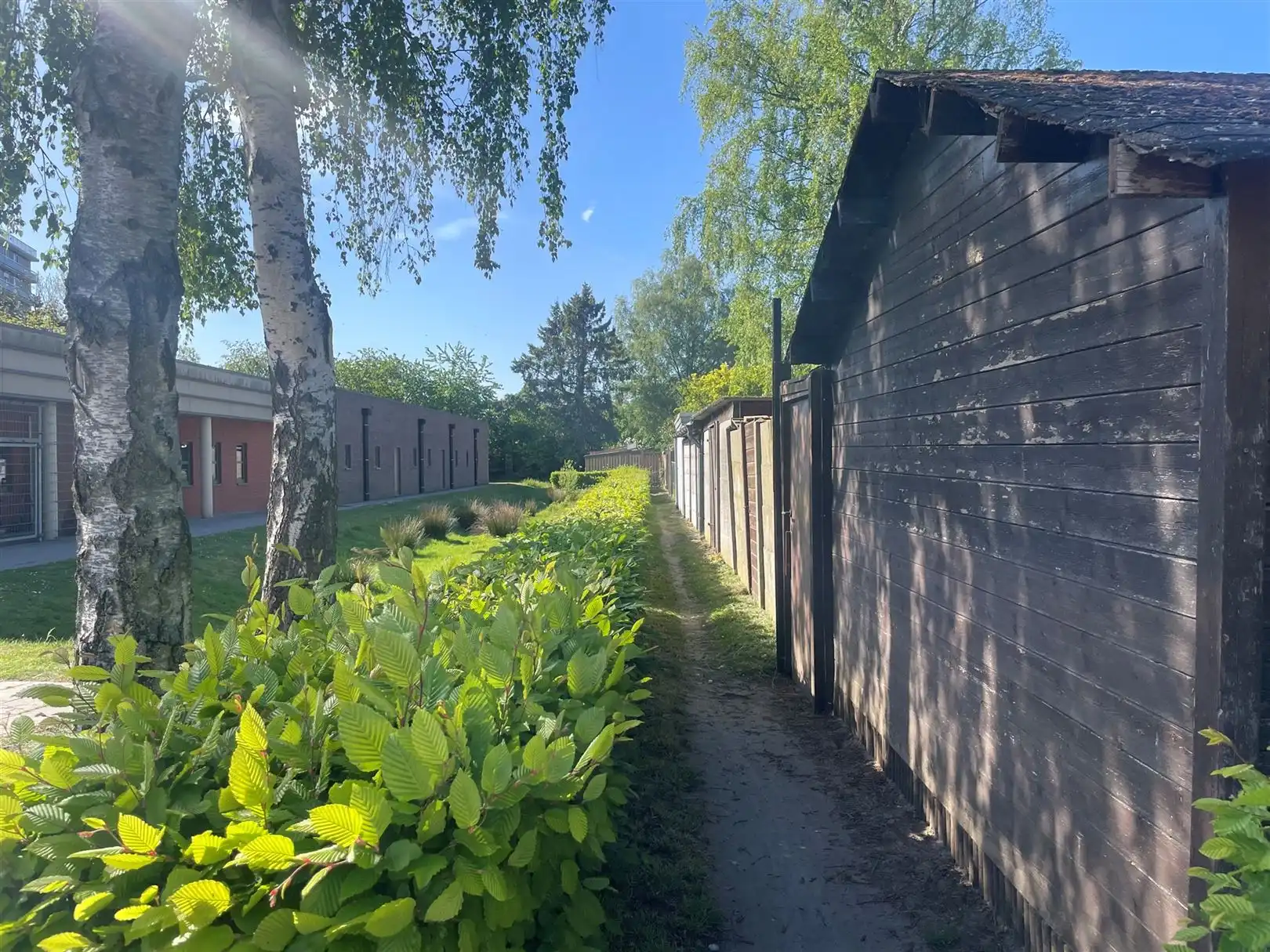 Te renoveren gezinswoning met 4 slaapkamers in dorpskern. foto 15