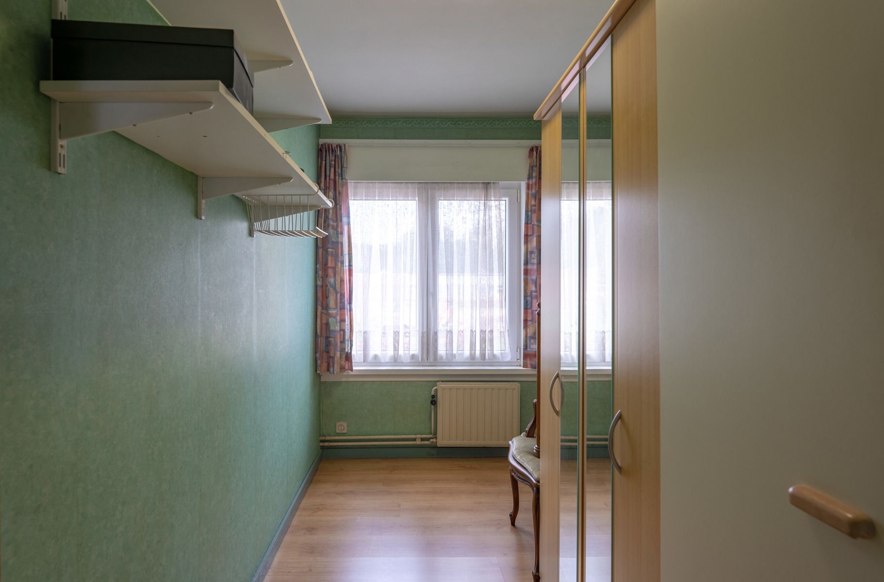 Instapklare woning met 5 slaapkamers, tuin, inpandige garage én dubbele garagebox foto 17