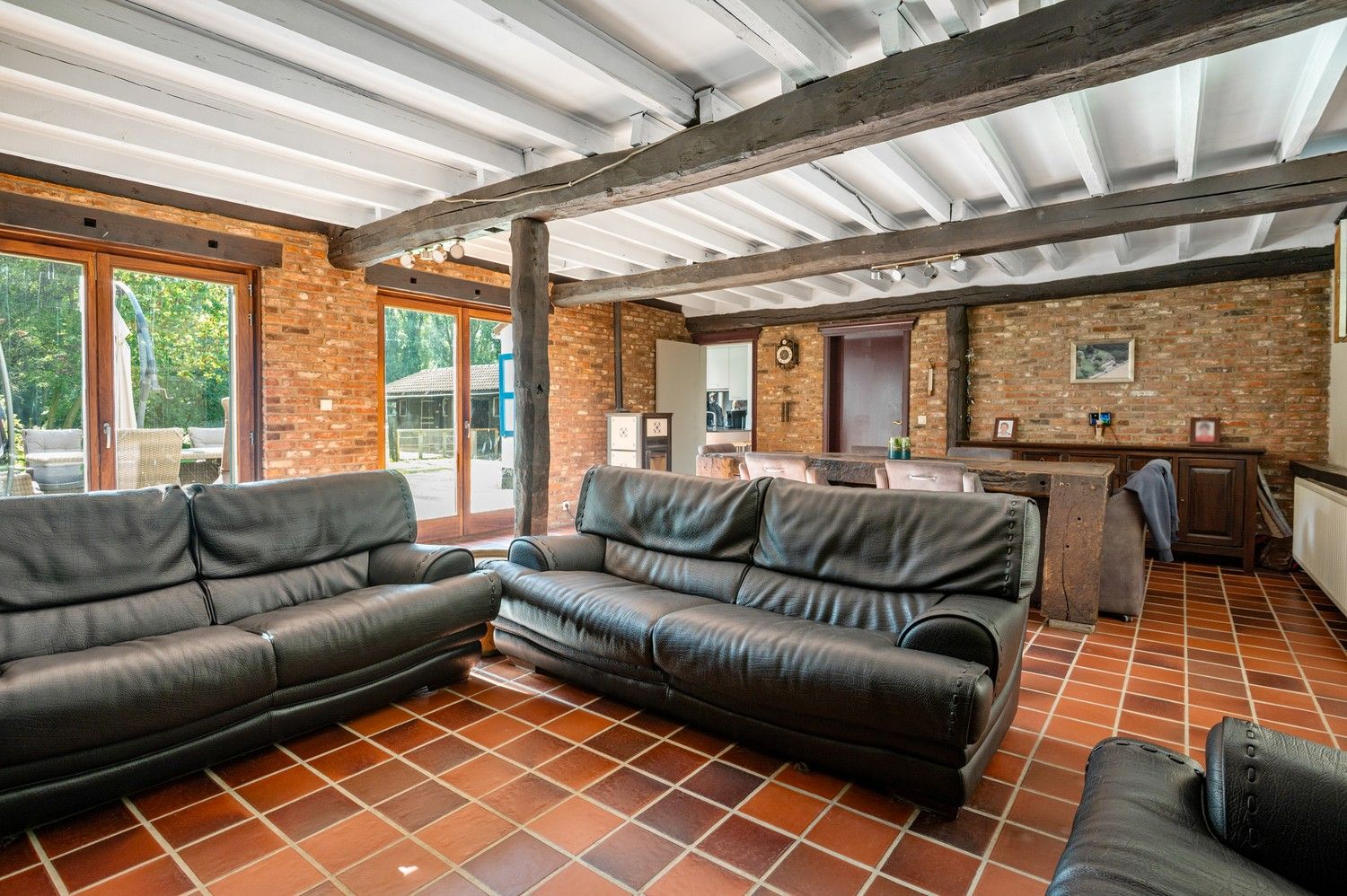 Charmante hoeve in een oase van groen foto 8
