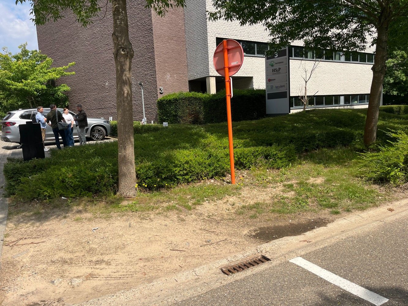 440 m² kantoor + 8 parkings foto 36