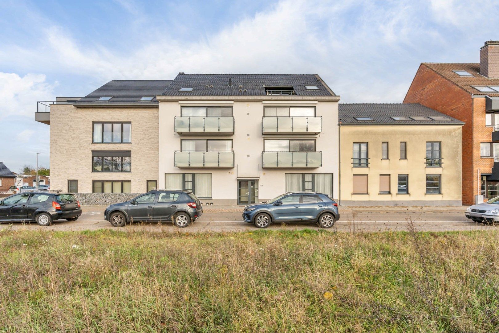 Comfortabel investeringsappartement met 2 slaapkamers en garage, in dorpskern foto 3