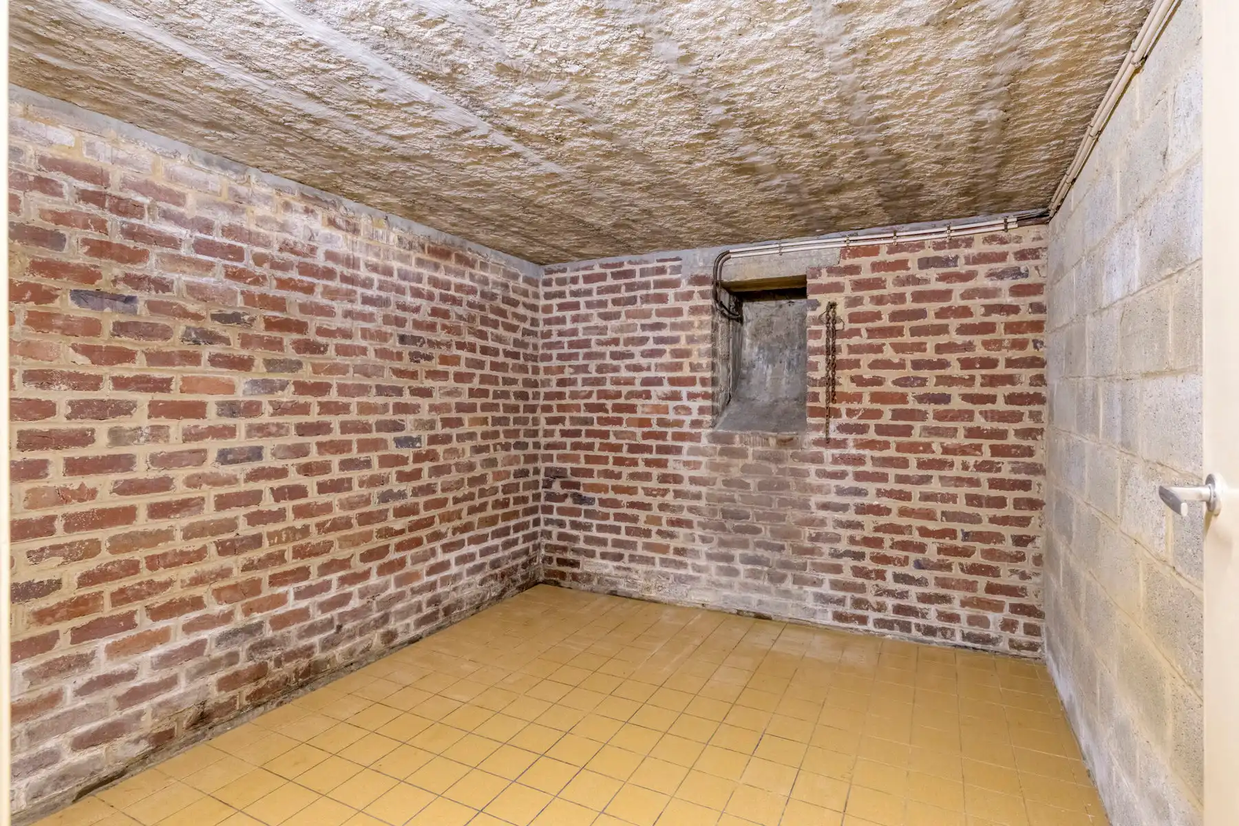 Charmante bungalow ruim perceel foto 19