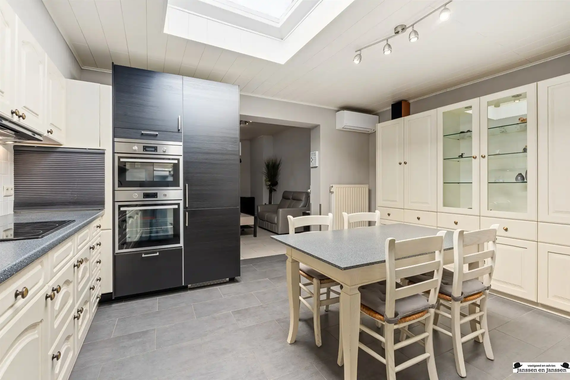 Gezellige woning met 3 slaapkamer in Schoten! foto 7