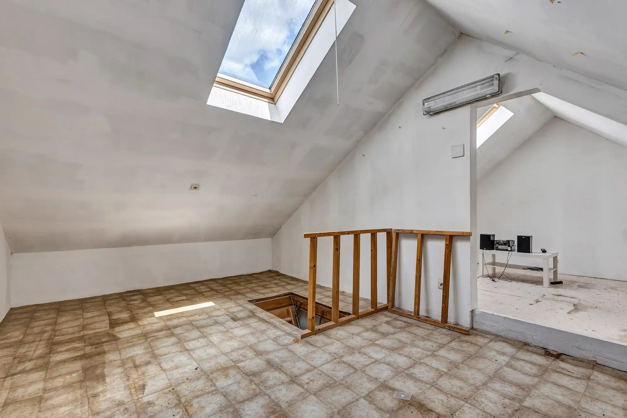 Instapklare onderkelderde woning met prachtig uitzicht foto 17