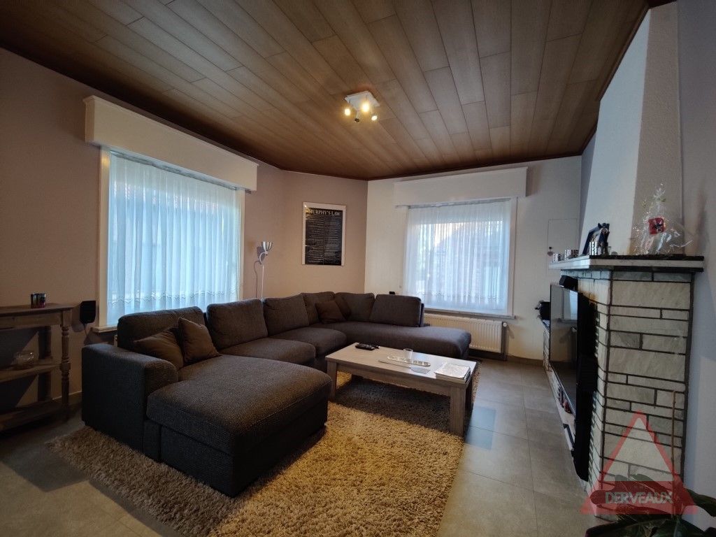 Beselare – Ruime gezinswoning met 4 slaapkamers en garage foto 2