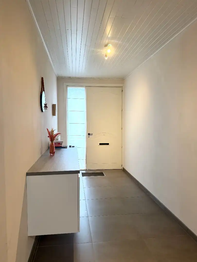  Instapklare rijwoning te koop in het centrum van Harelbeke! foto 2