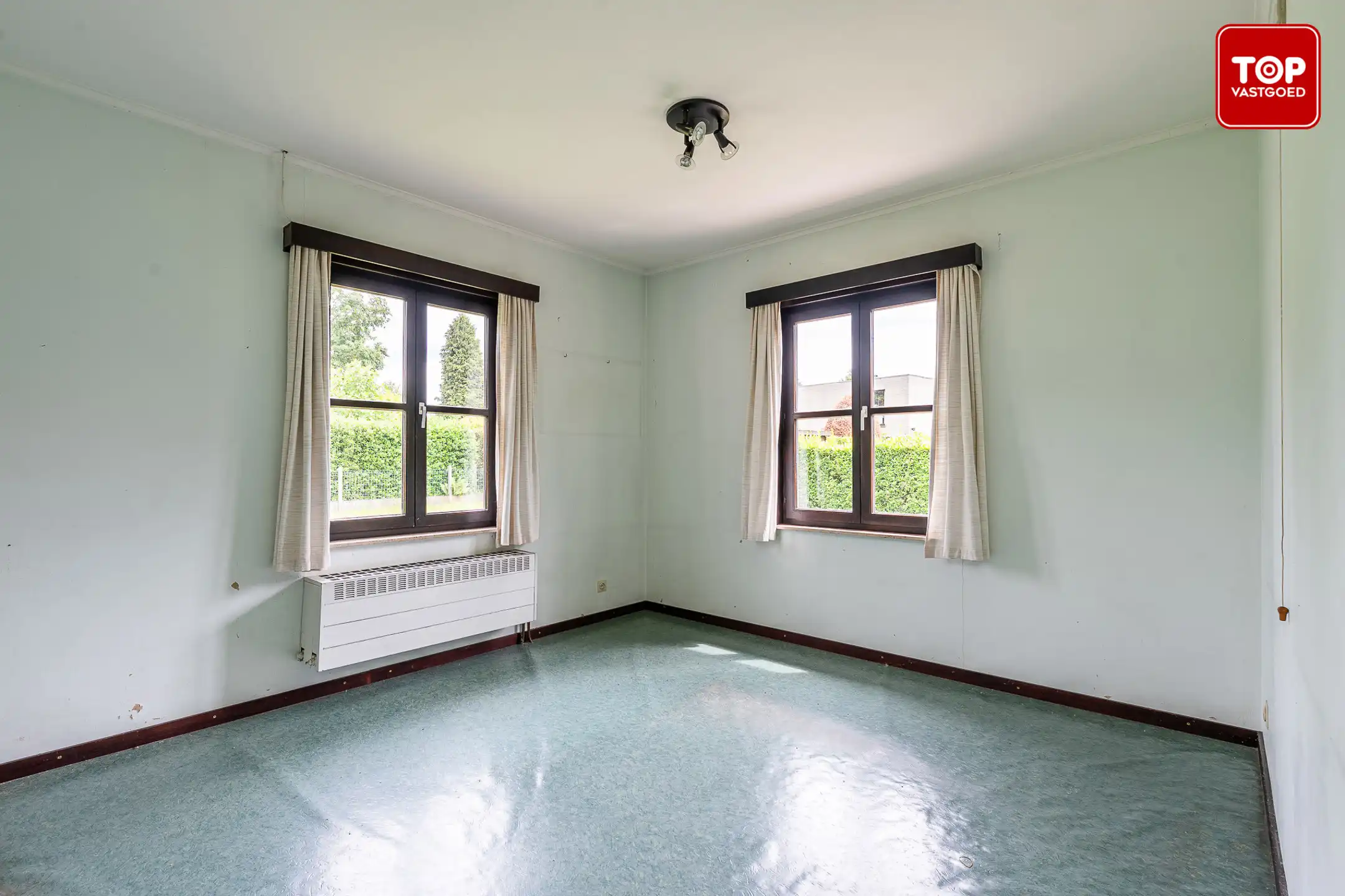 Charmante hoeve met karakter op een toplocatie in Drongen foto 11