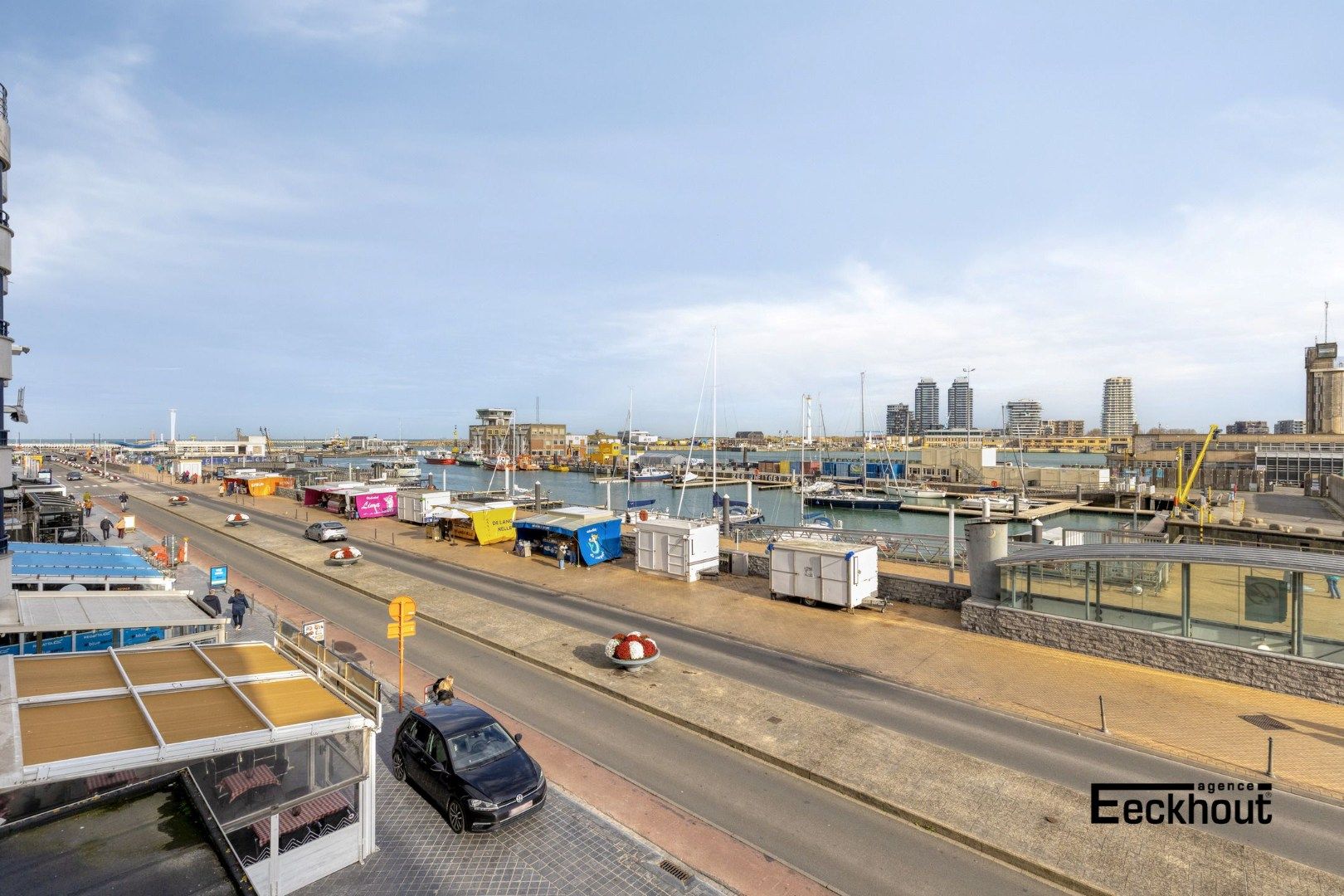 Instapklaar appartement met prachtig zicht op de Visserskaai te Oostende! foto 3