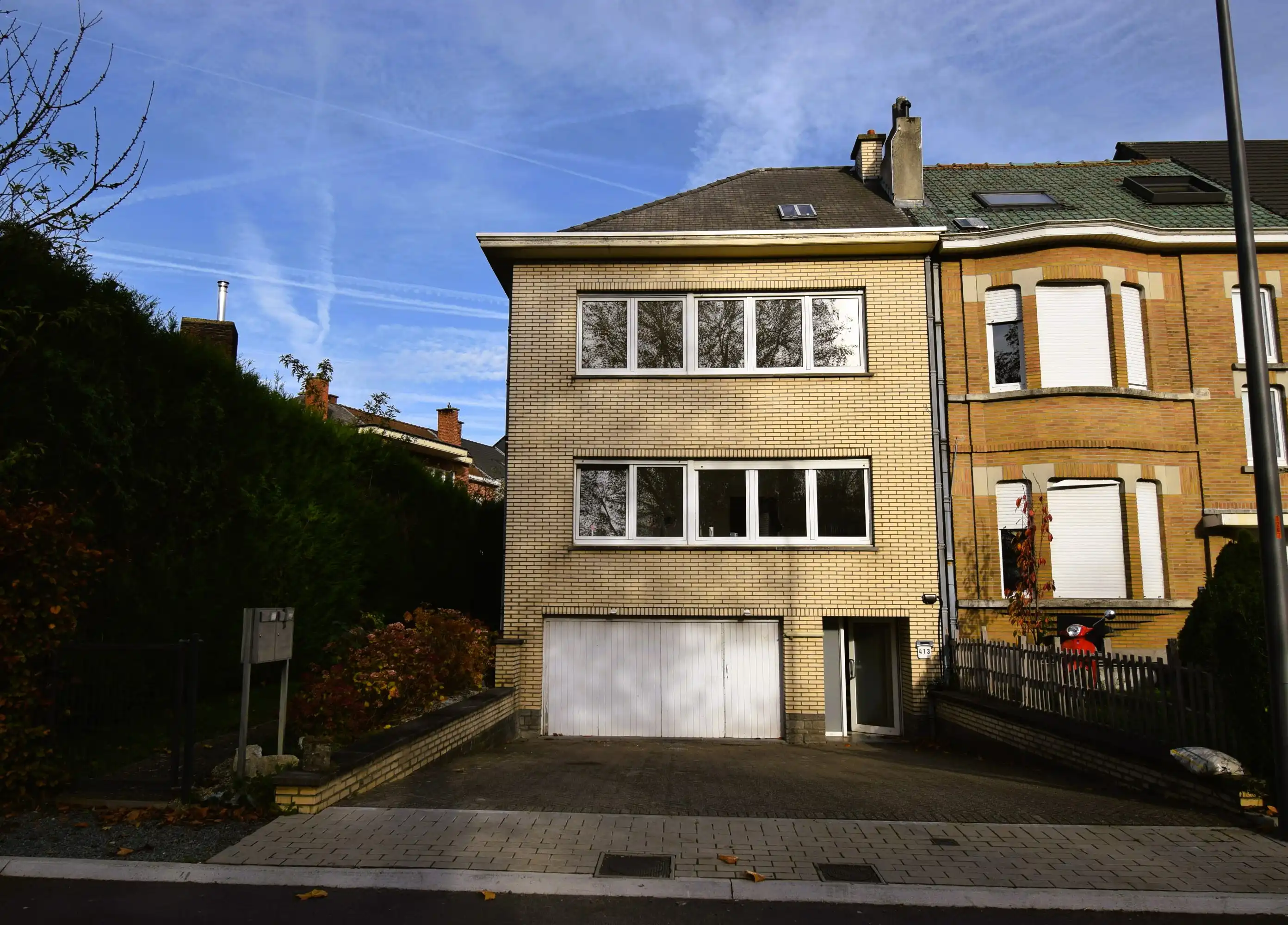 Opbrengstgebouw foto {{pictureIndex}}