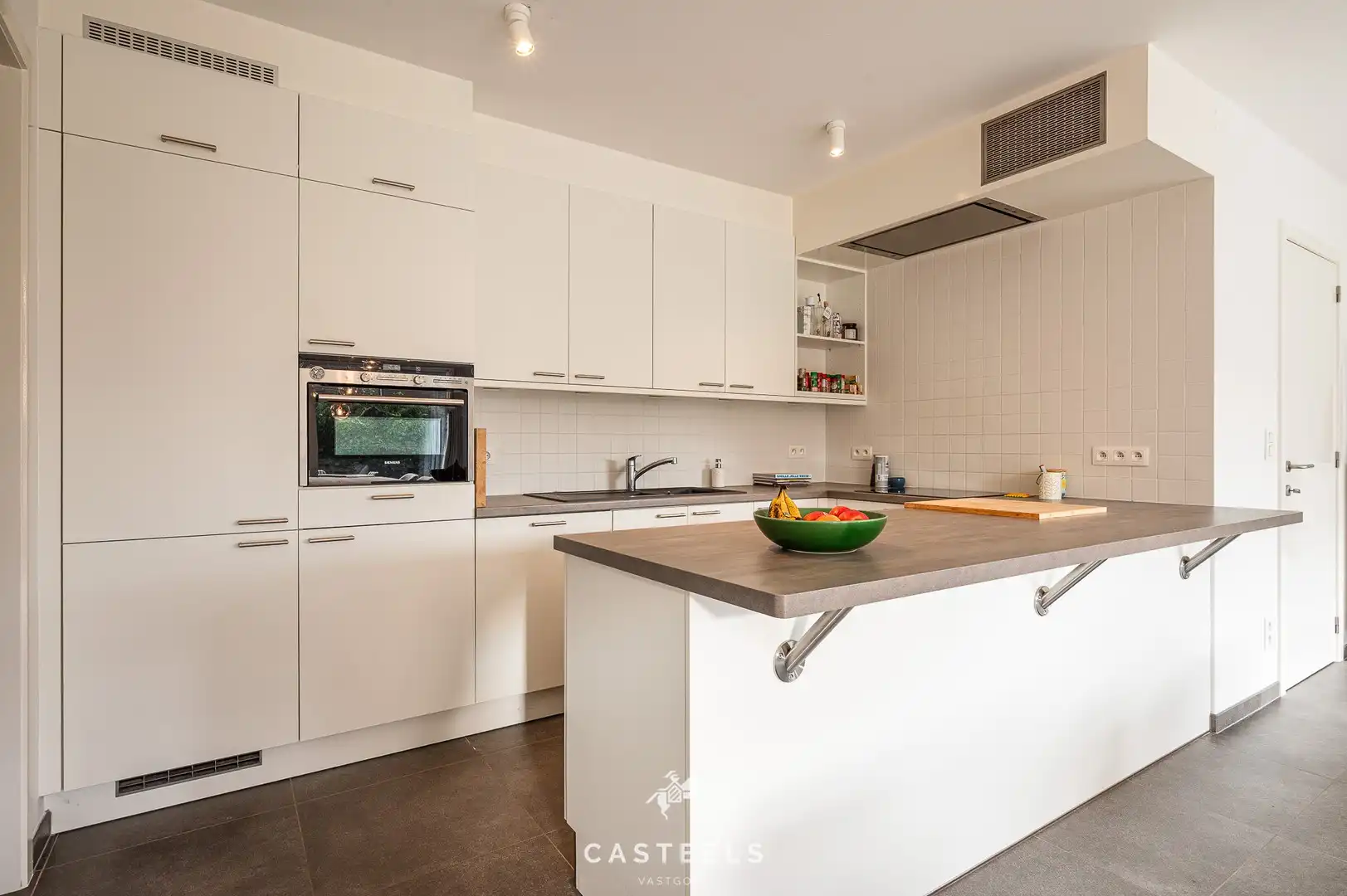 Gelijkvloers appartement met tuin aan het station van De Pinte foto 5