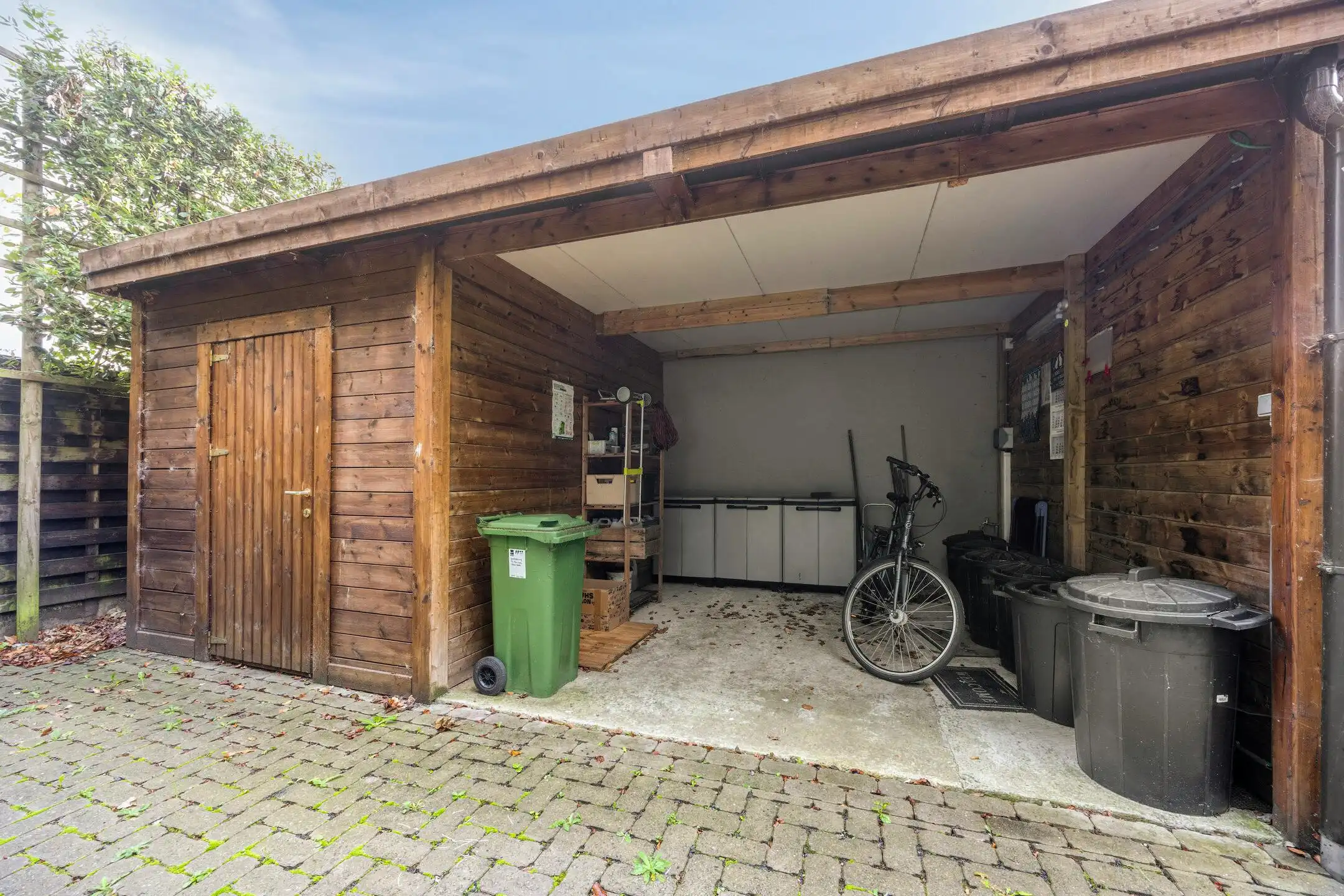 Lichtrijk en energiezuinig appartement met 2 slaapkamers te Eeklo foto 19