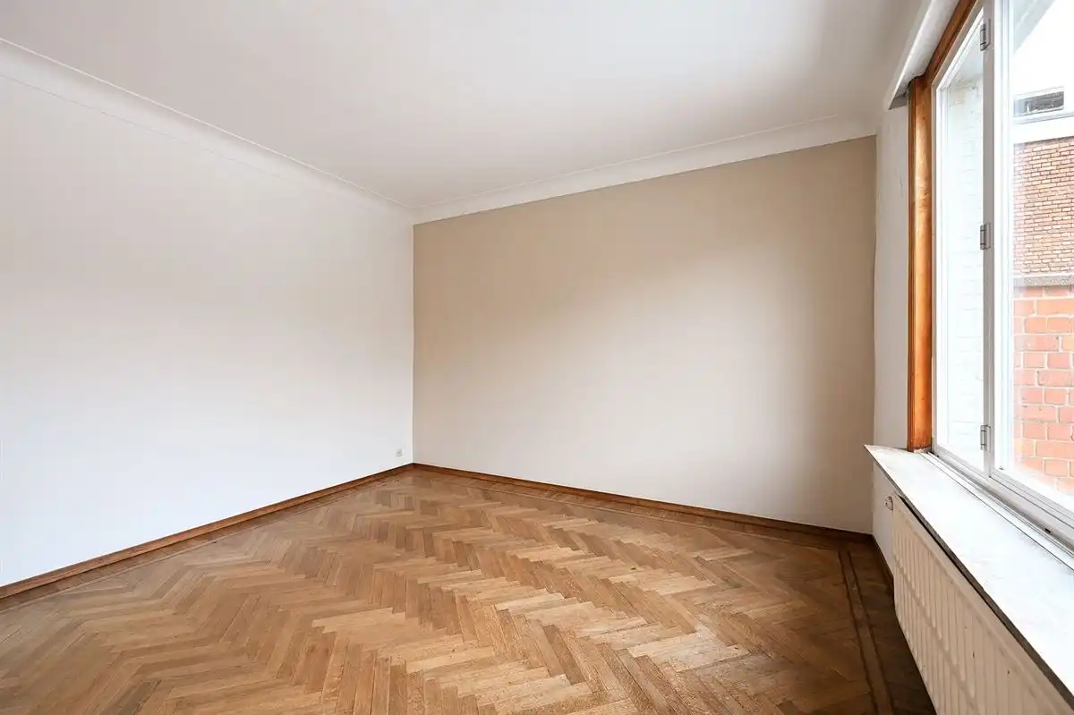 Op te frissen 2-slaapkamerappartement aan de Wilde Zee foto 22