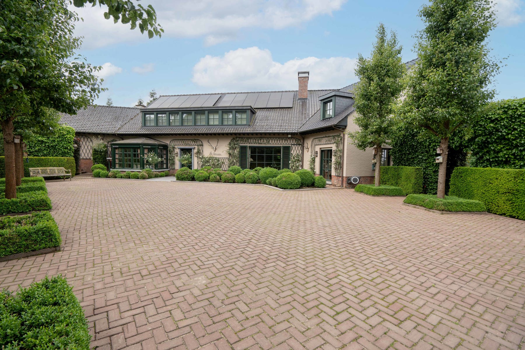 Villa op ruim perceel met ontwikkelingspotentieel te WINKSELE foto 4
