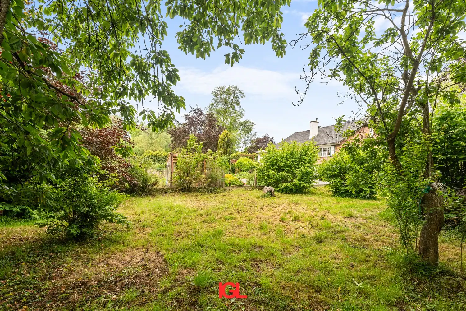 Hoeve met fantastisch potentieel in groene omgeving op 12a90ca! foto 2