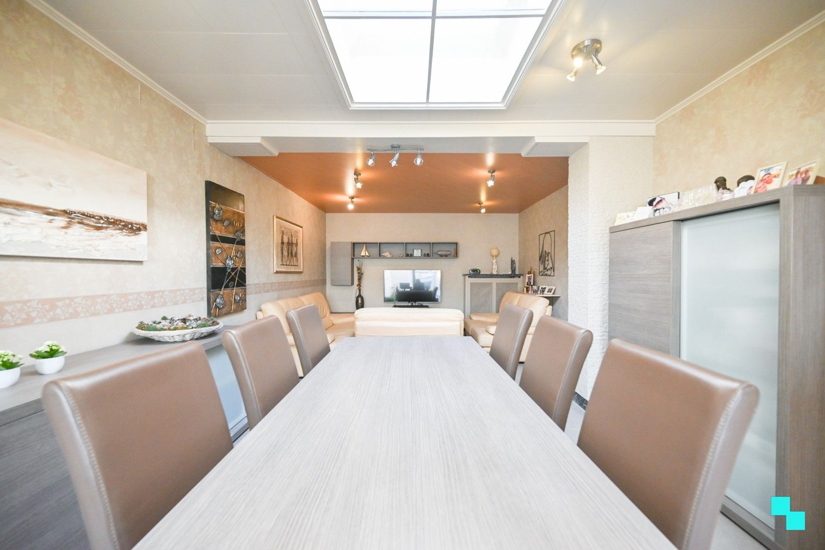 Ruime eengezinswoning met 4 slaapkamers foto 8