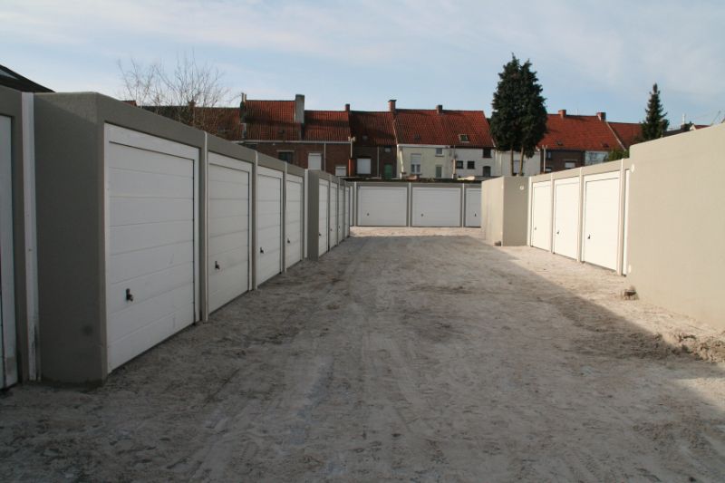 Garage te huur Hugo Verriestlaan 100 - 8500 Kortrijk