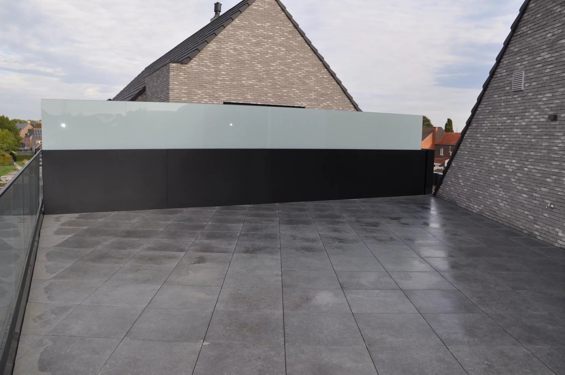 EXCLUSIEF EN KWALITATIEF NIEUWBOUWAPPARTEMENT VAN 163 M² MET 3 SLPK'S, 2 BADK'S EN RIANTE TERRASSEN IN MUNSTERBILZEN foto 13