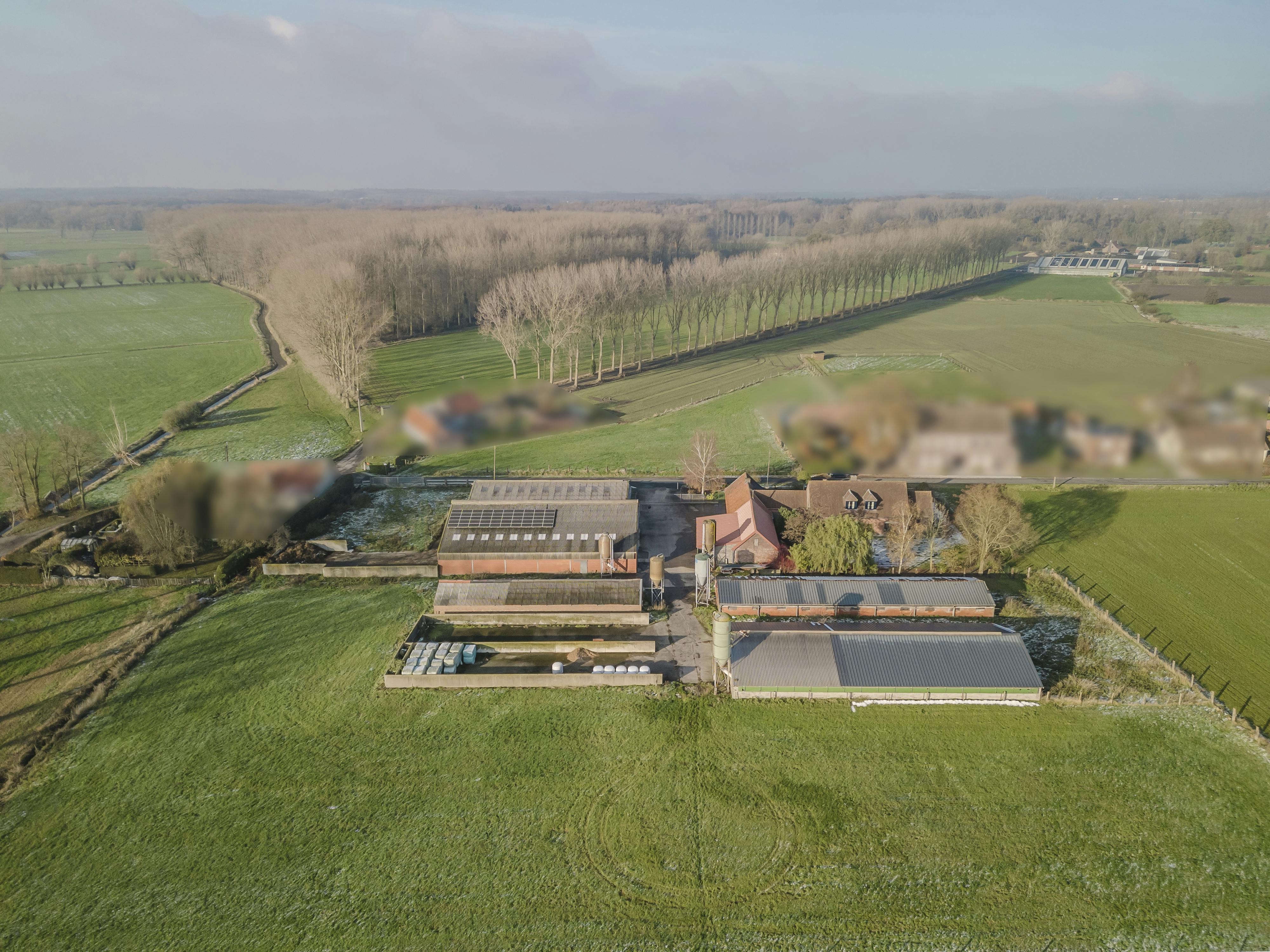 Villa met stallingen te koop op een ruim perceel van  10.026m² foto 21