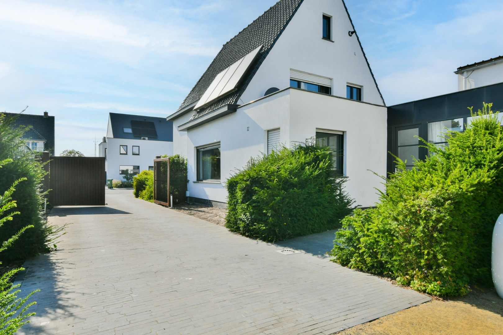 Veelzijdige eigendom met handelsmogelijkheid op 1.252 m² foto 20