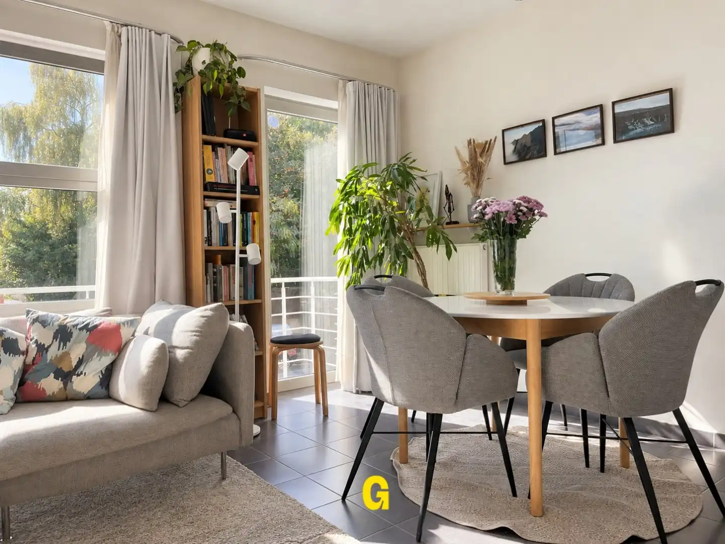 Instapklaar appartement met 1 slaapkamer en prachtig terras in hartje Hoeselt foto 2