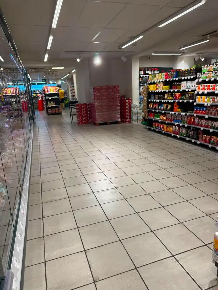 Interessant beleggingsvastgoed met verhuurd handelsgelijkvloers en appartement op toplocatie foto 22